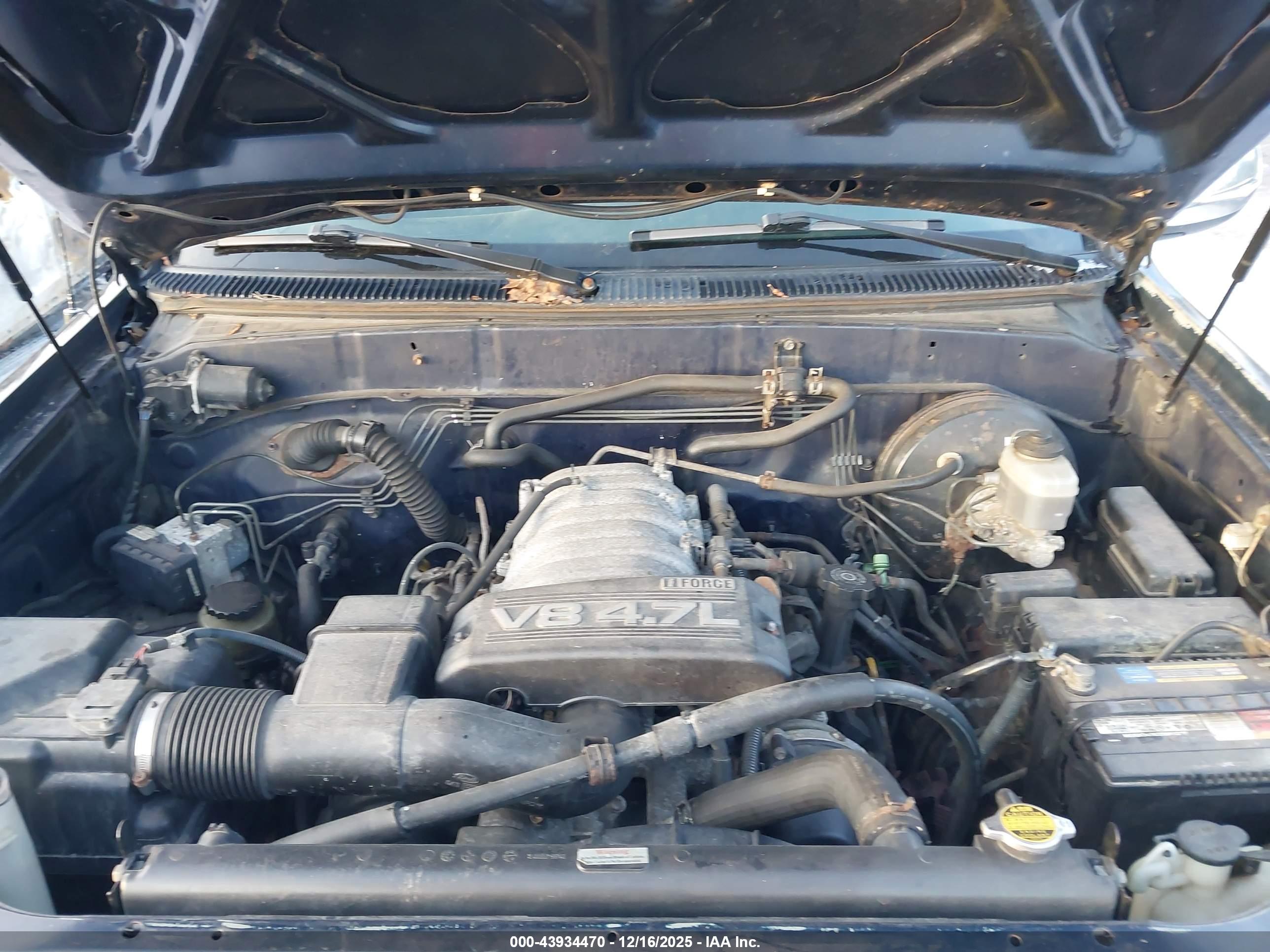 TOYOTA TUNDRA image 10
