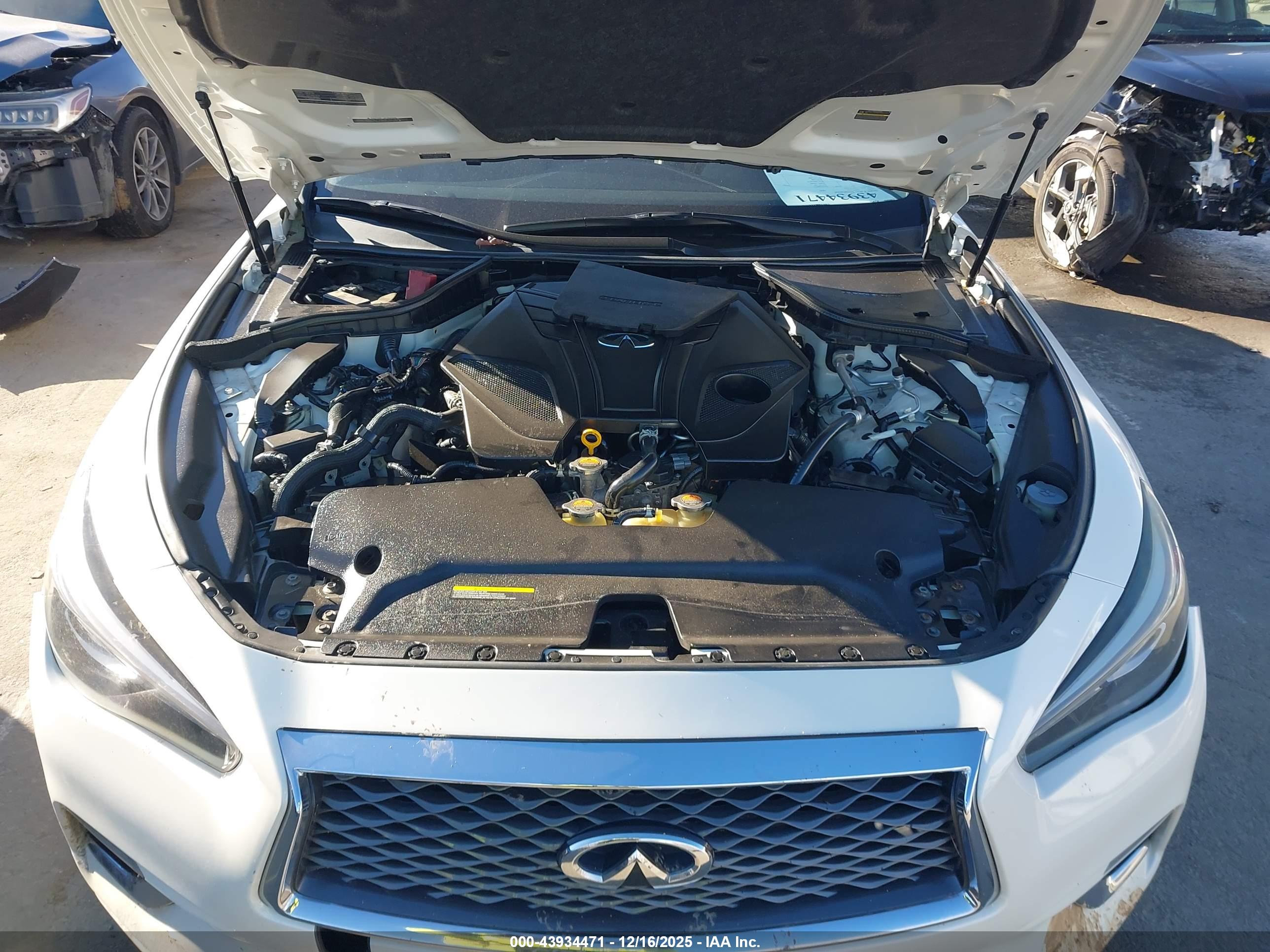 INFINITI Q50 image 10