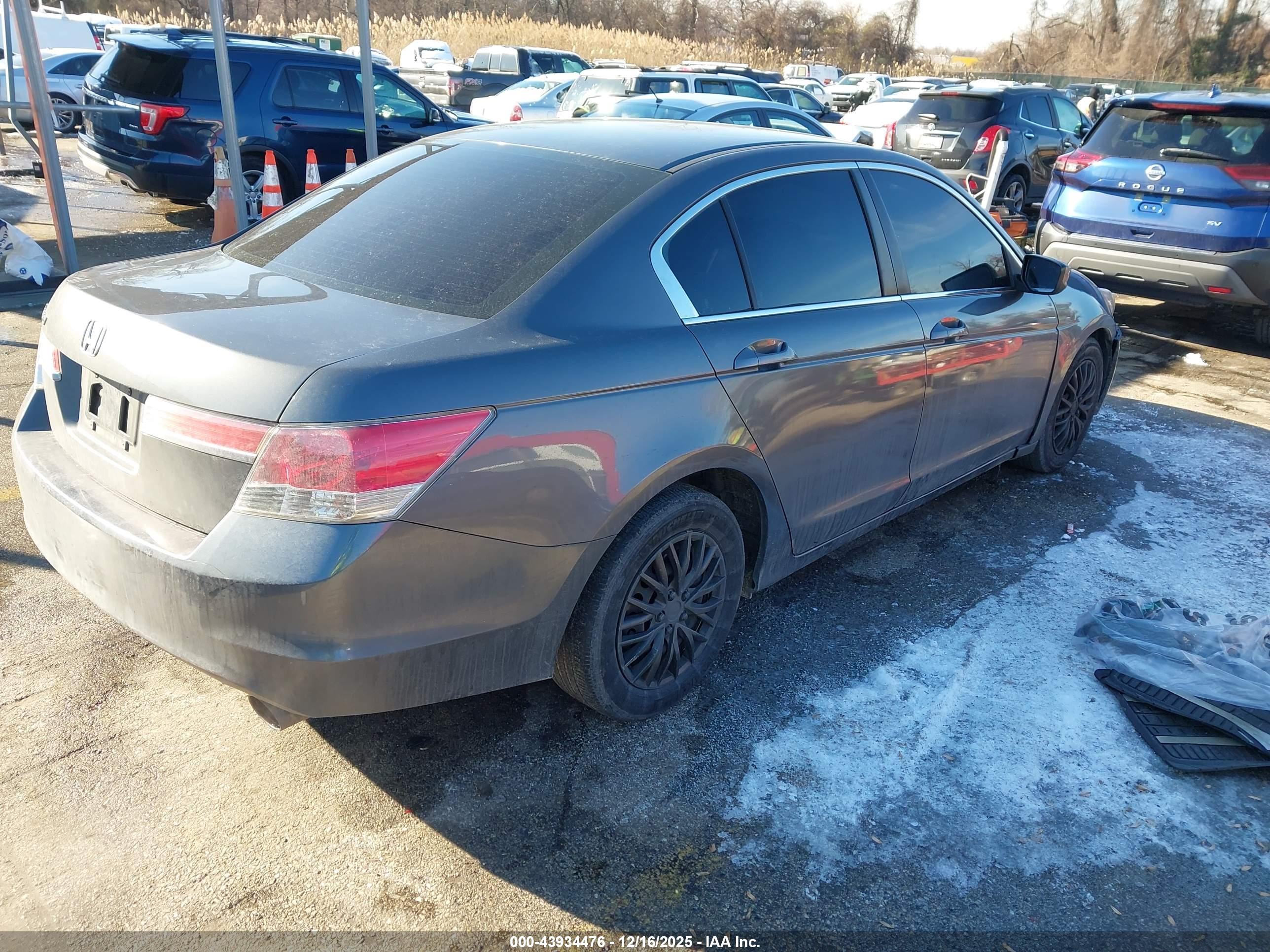 HONDA ACCORD image 4