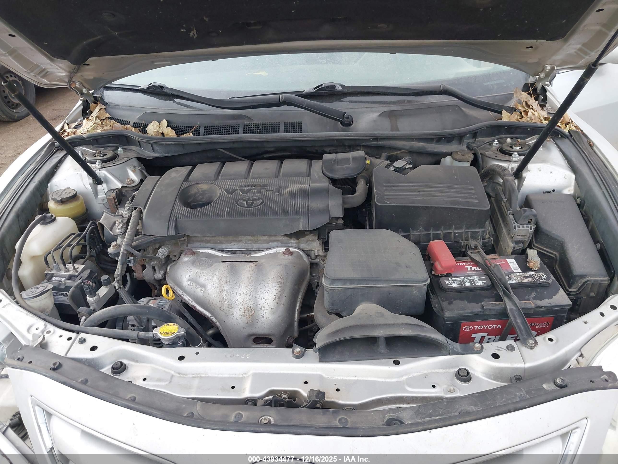 TOYOTA CAMRY image 10