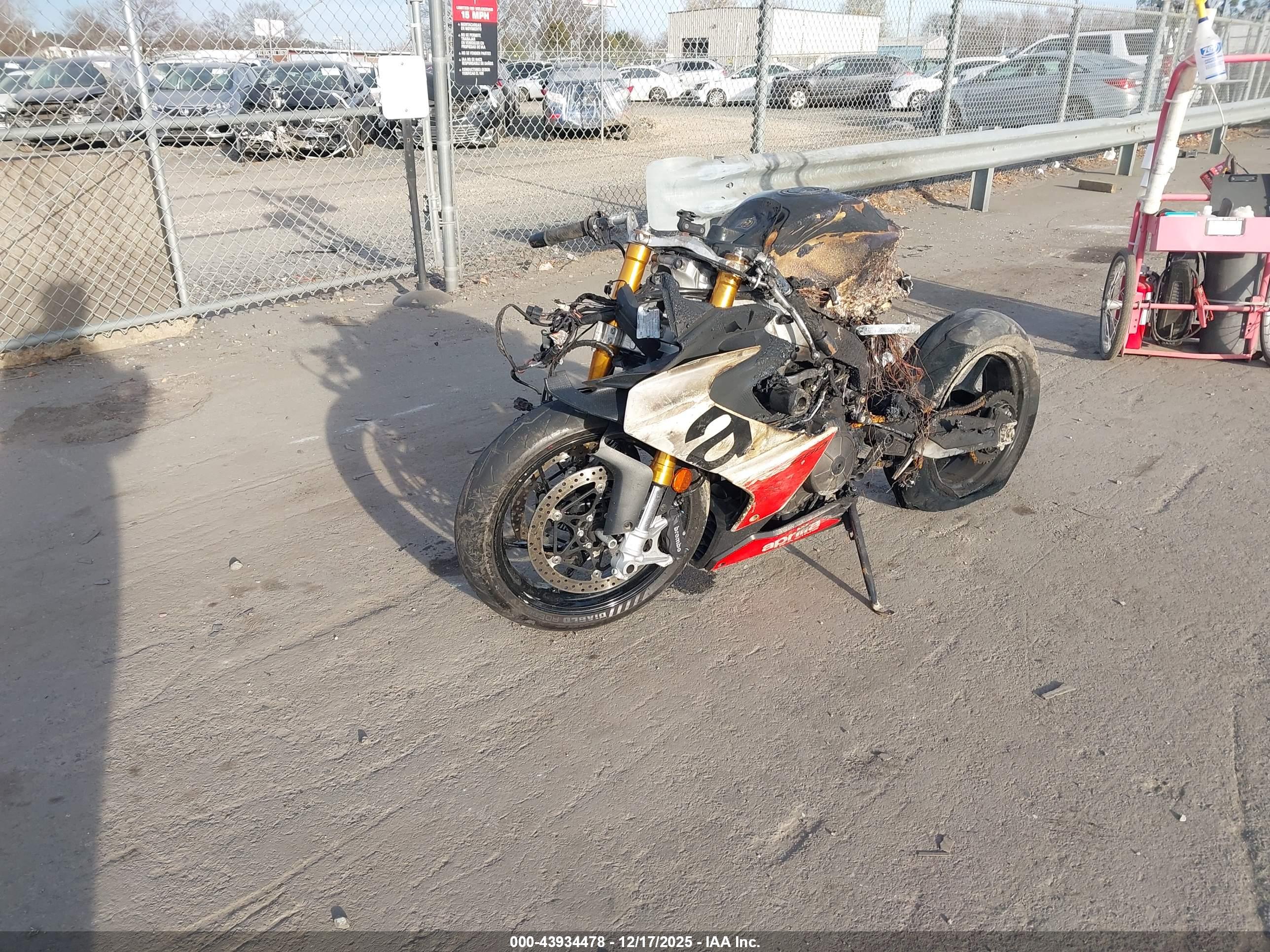 APRILIA RS image 2