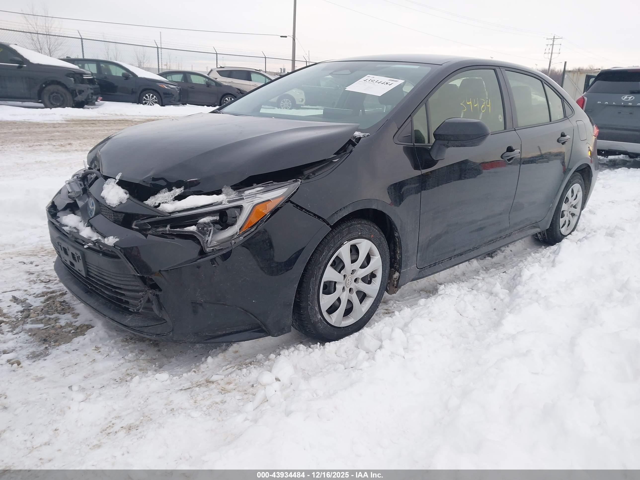TOYOTA COROLLA image 2