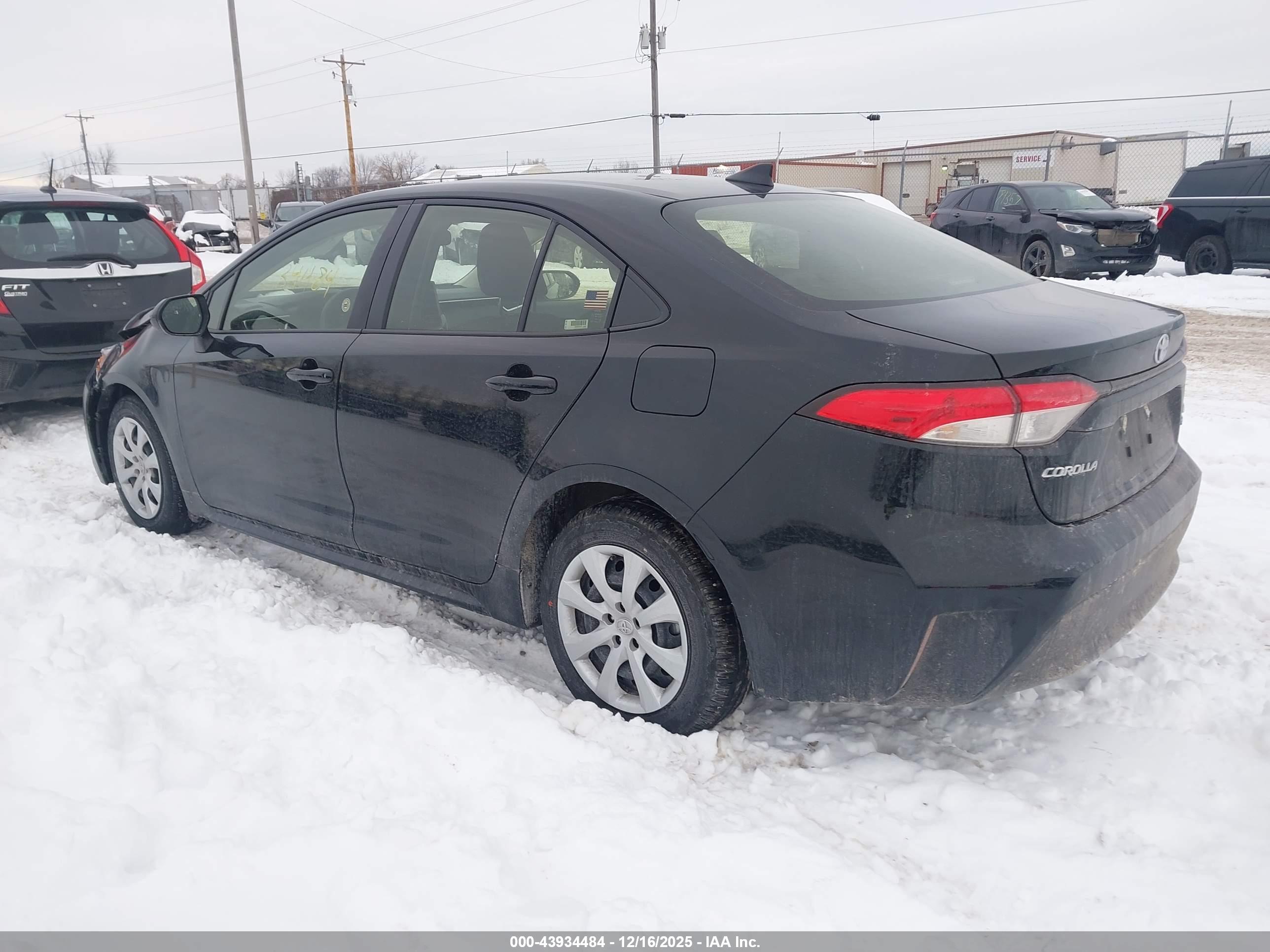 TOYOTA COROLLA image 3