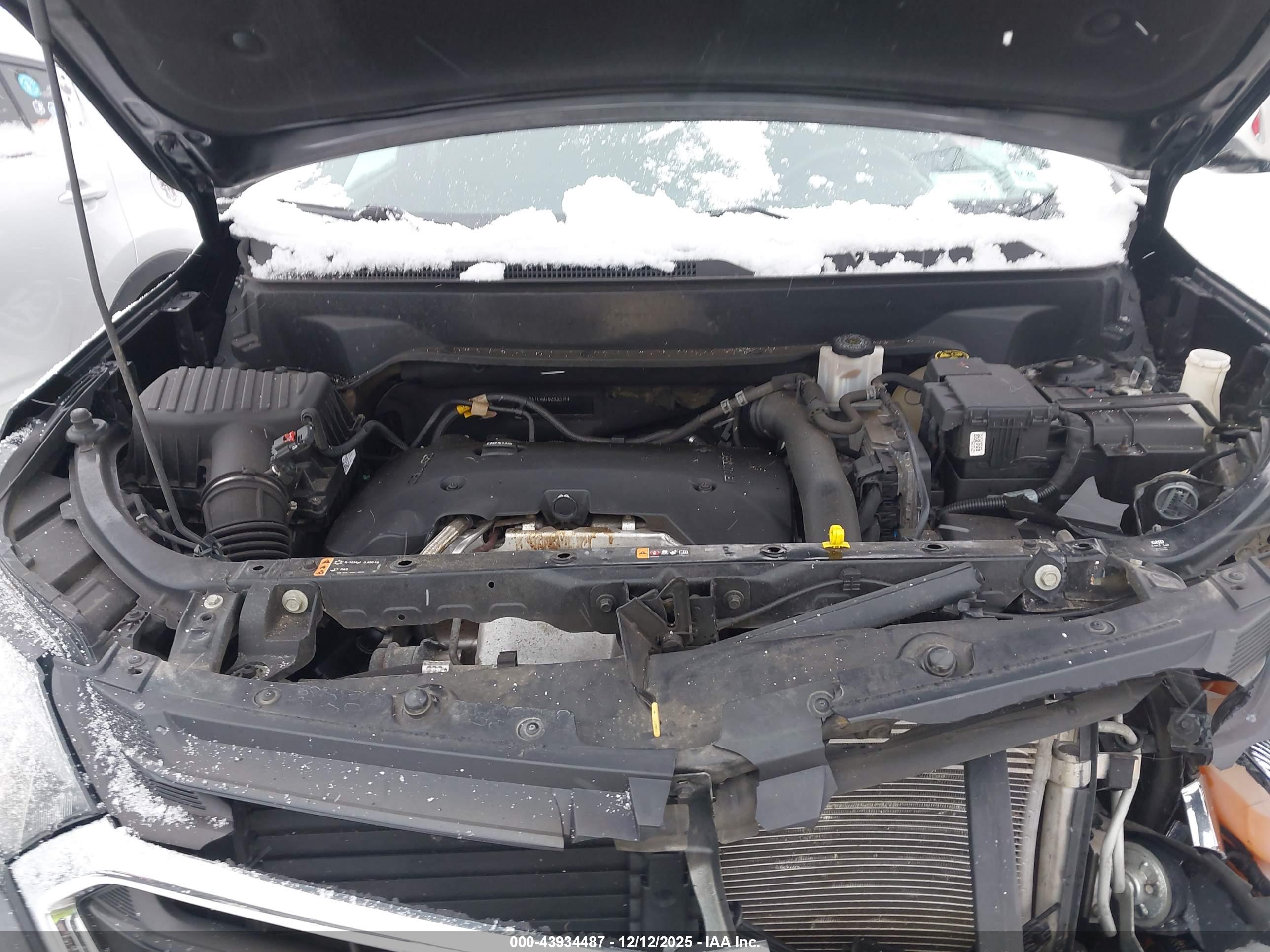 CHEVROLET EQUINOX image 10