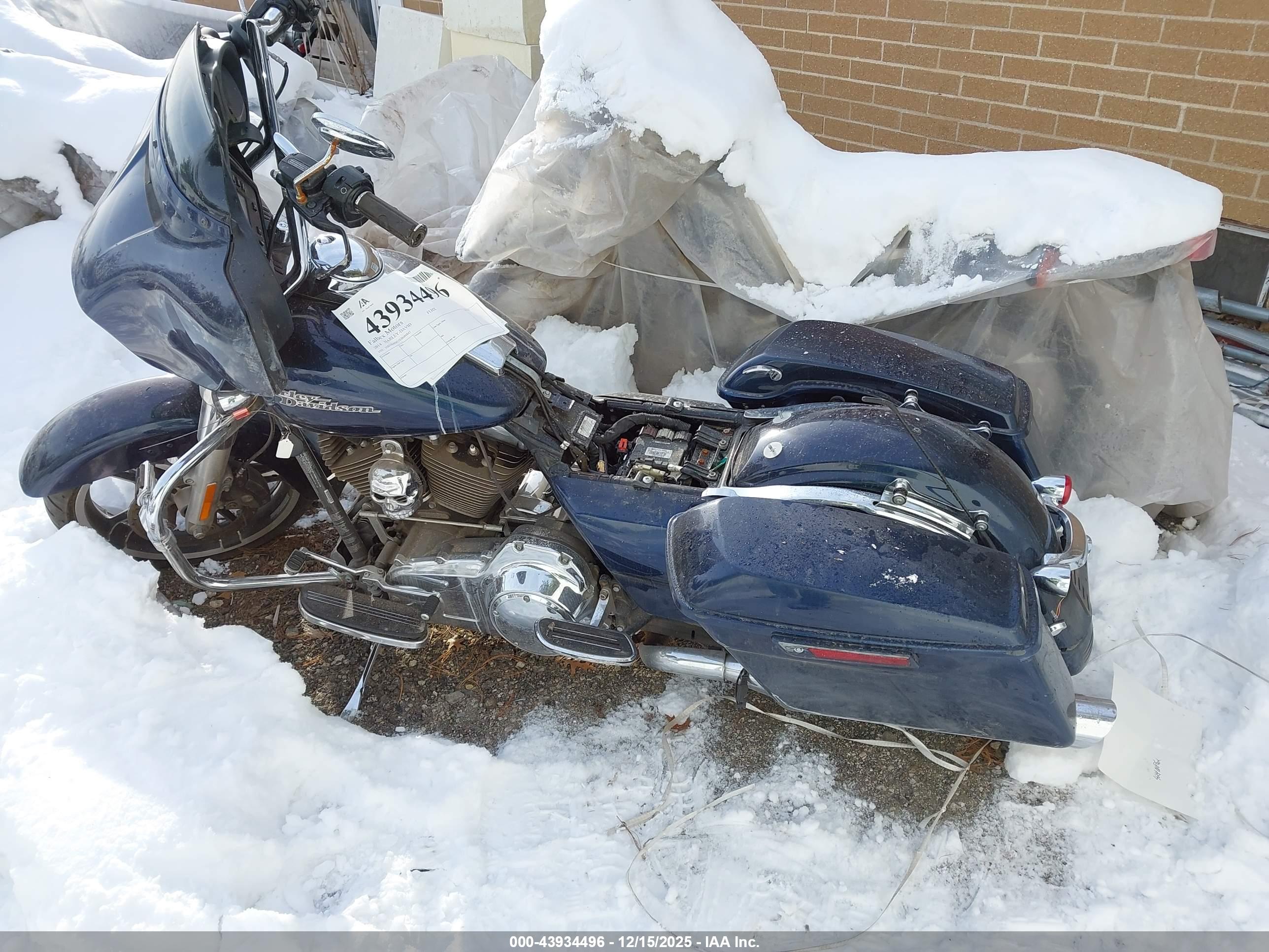 HARLEY-DAVIDSON FLHX image 3
