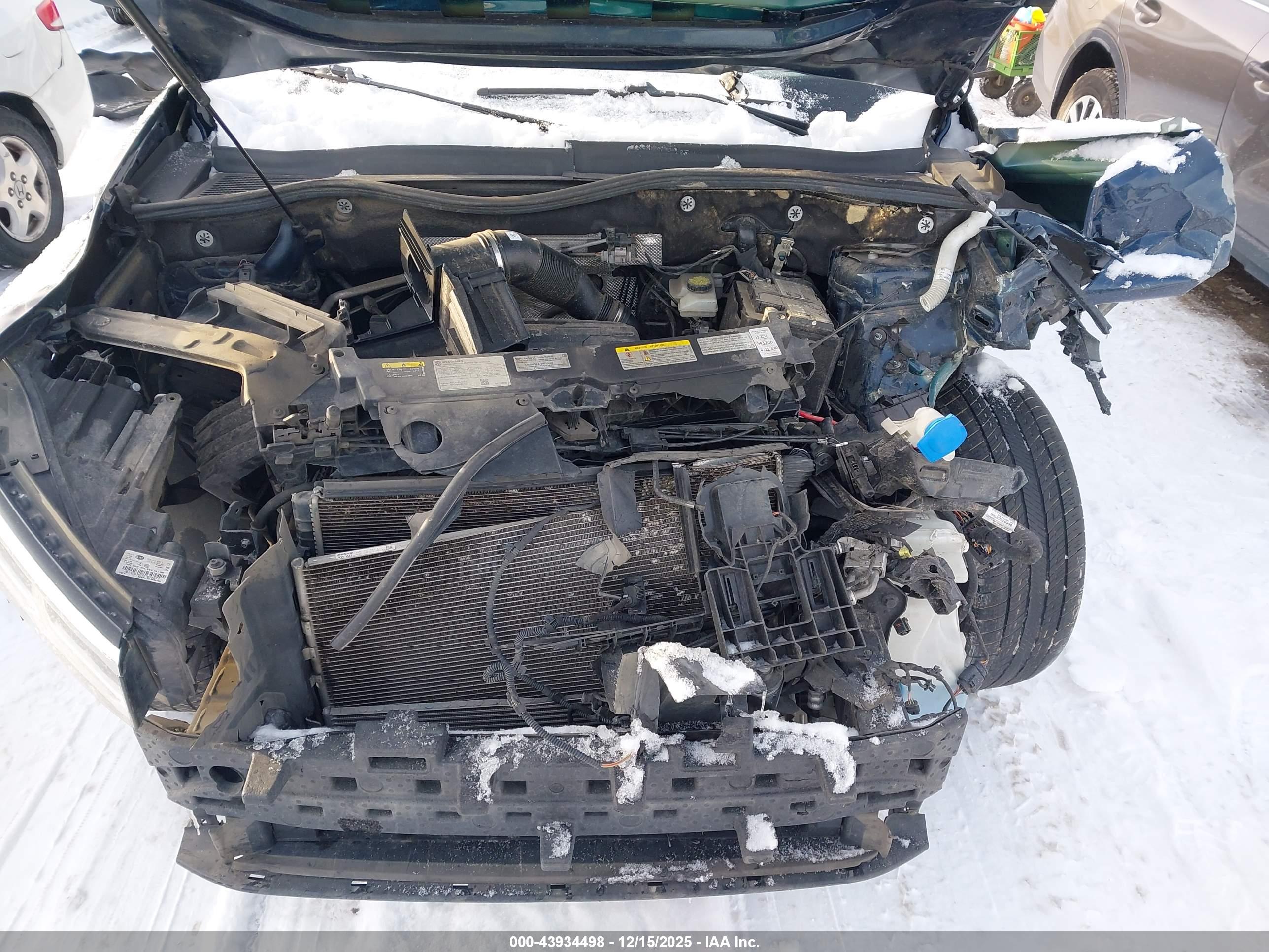 VOLKSWAGEN ATLAS image 10