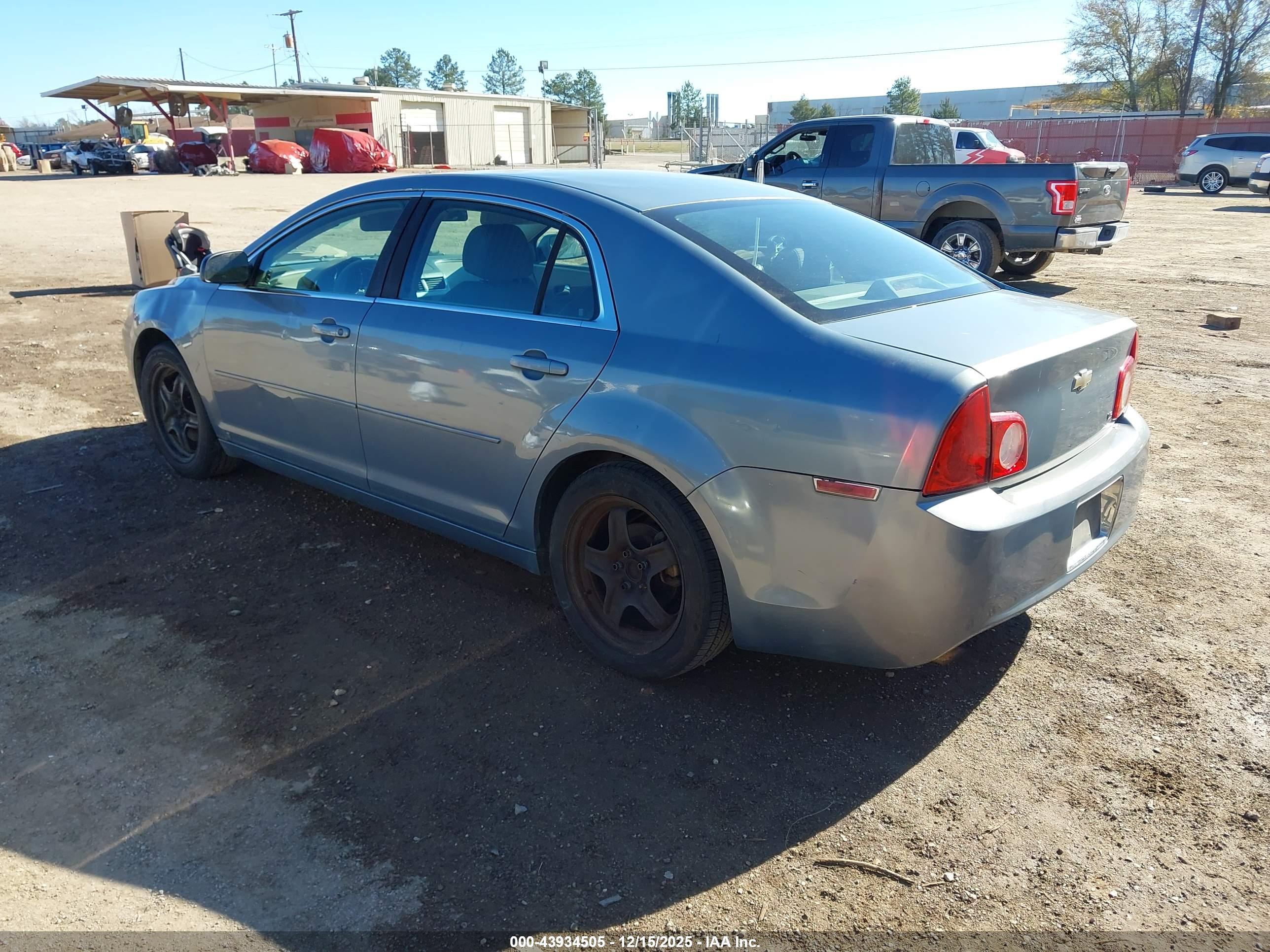 CHEVROLET MALIBU image 3