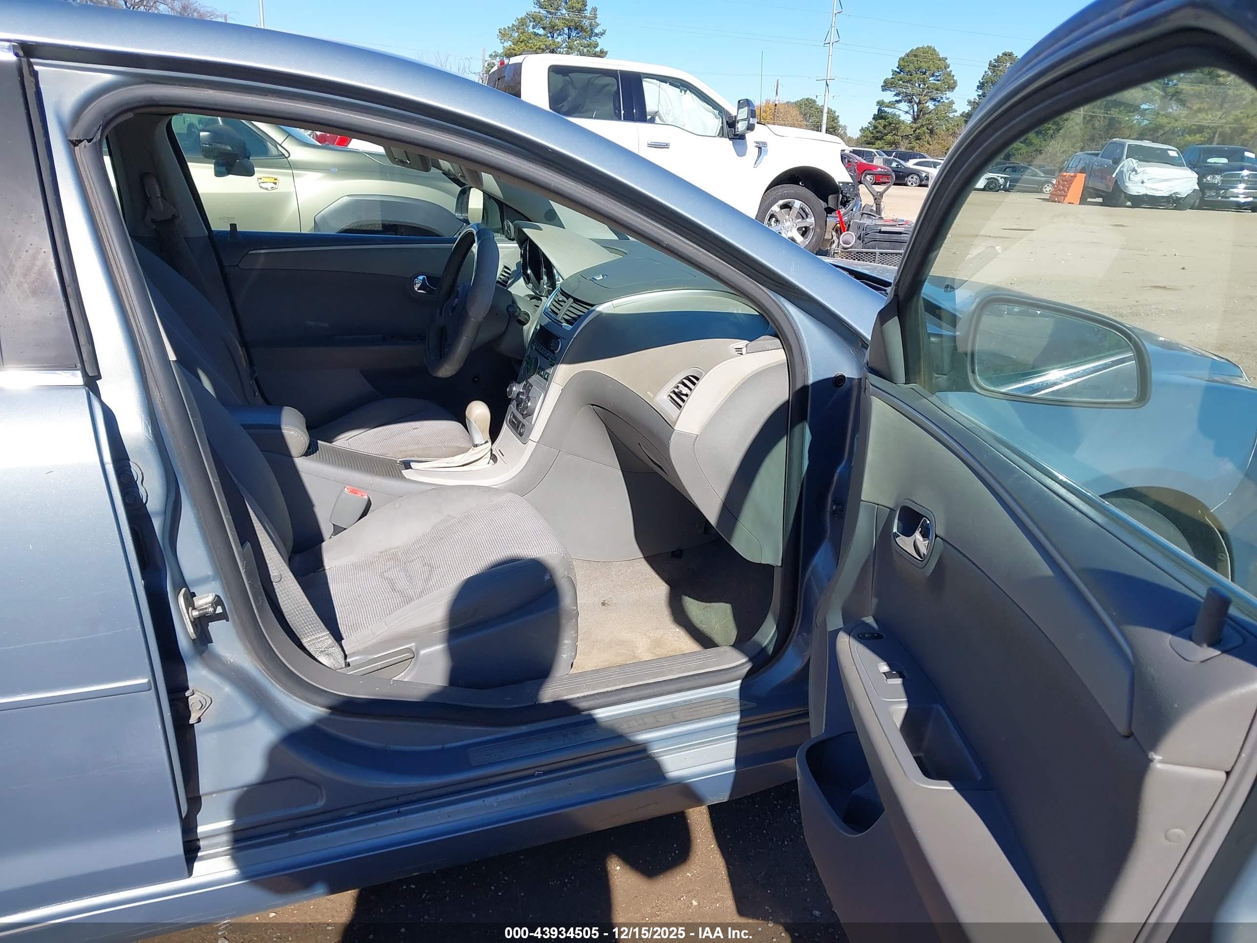 CHEVROLET MALIBU image 5