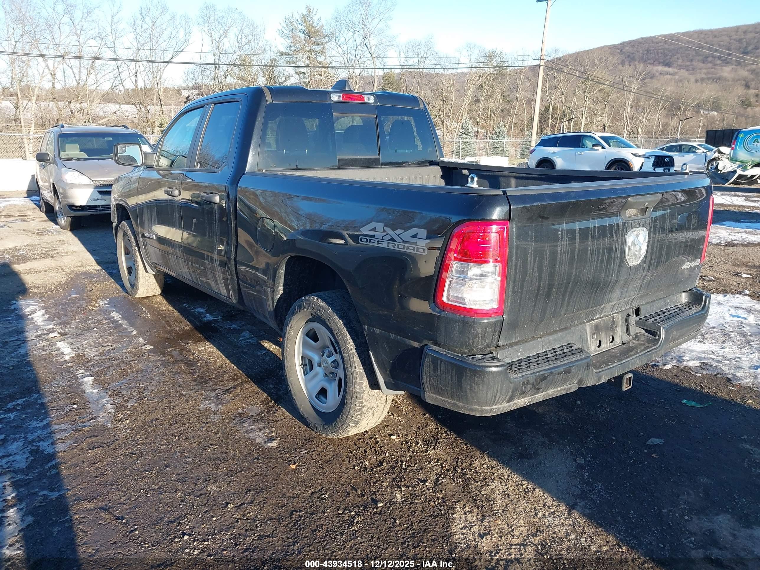 RAM 1500 image 3