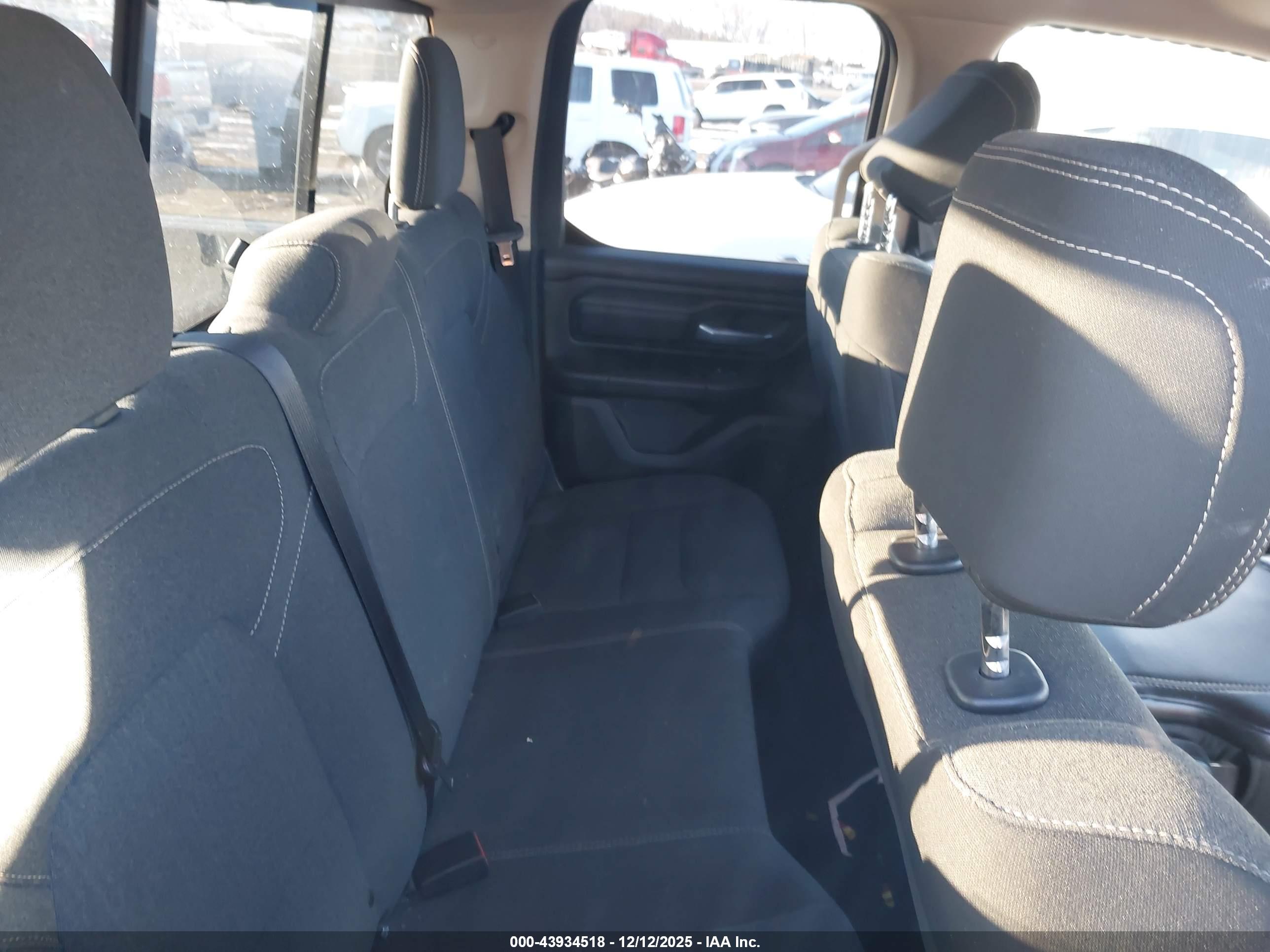 RAM 1500 image 8