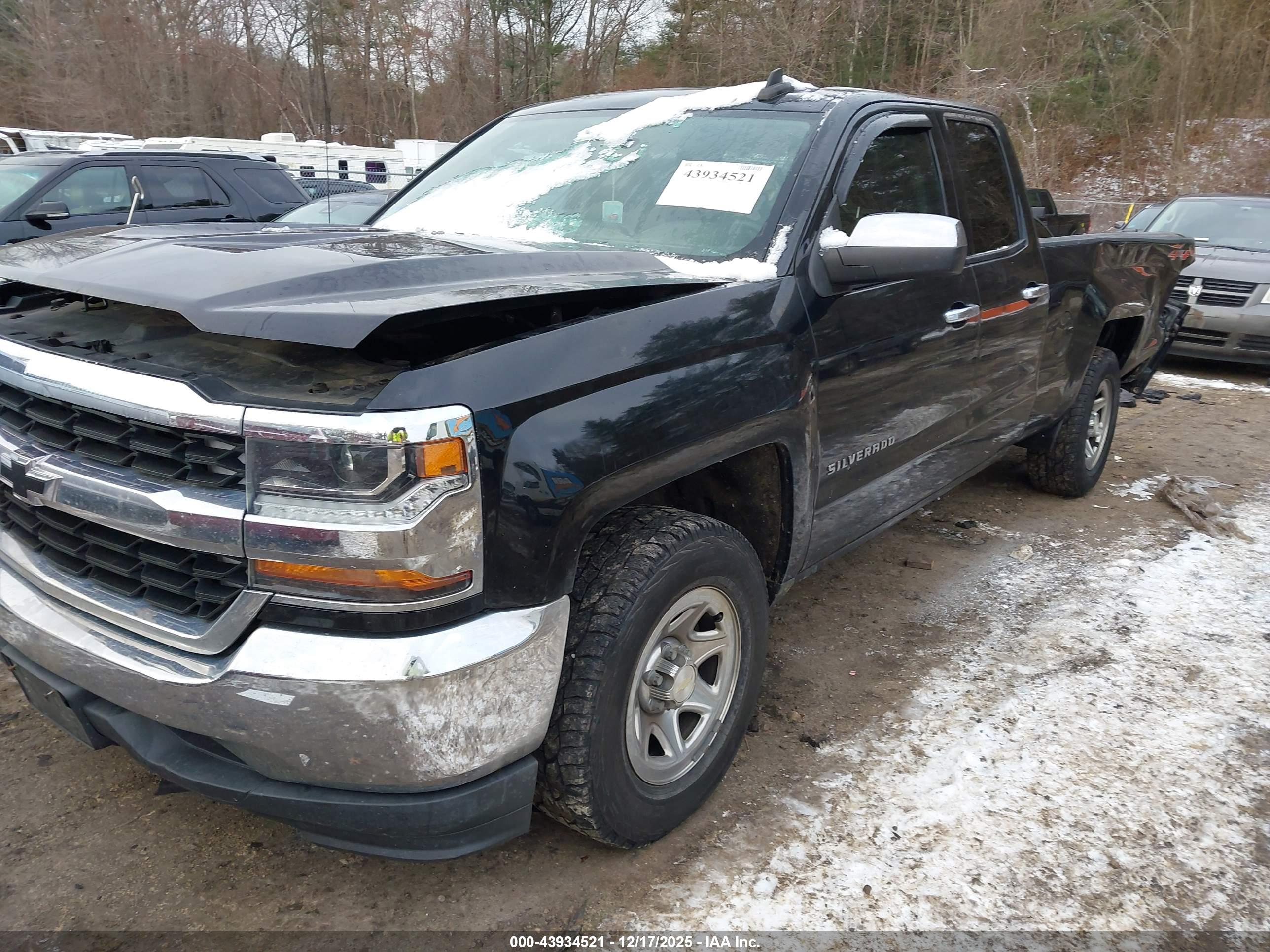 CHEVROLET SILVERADO image 2