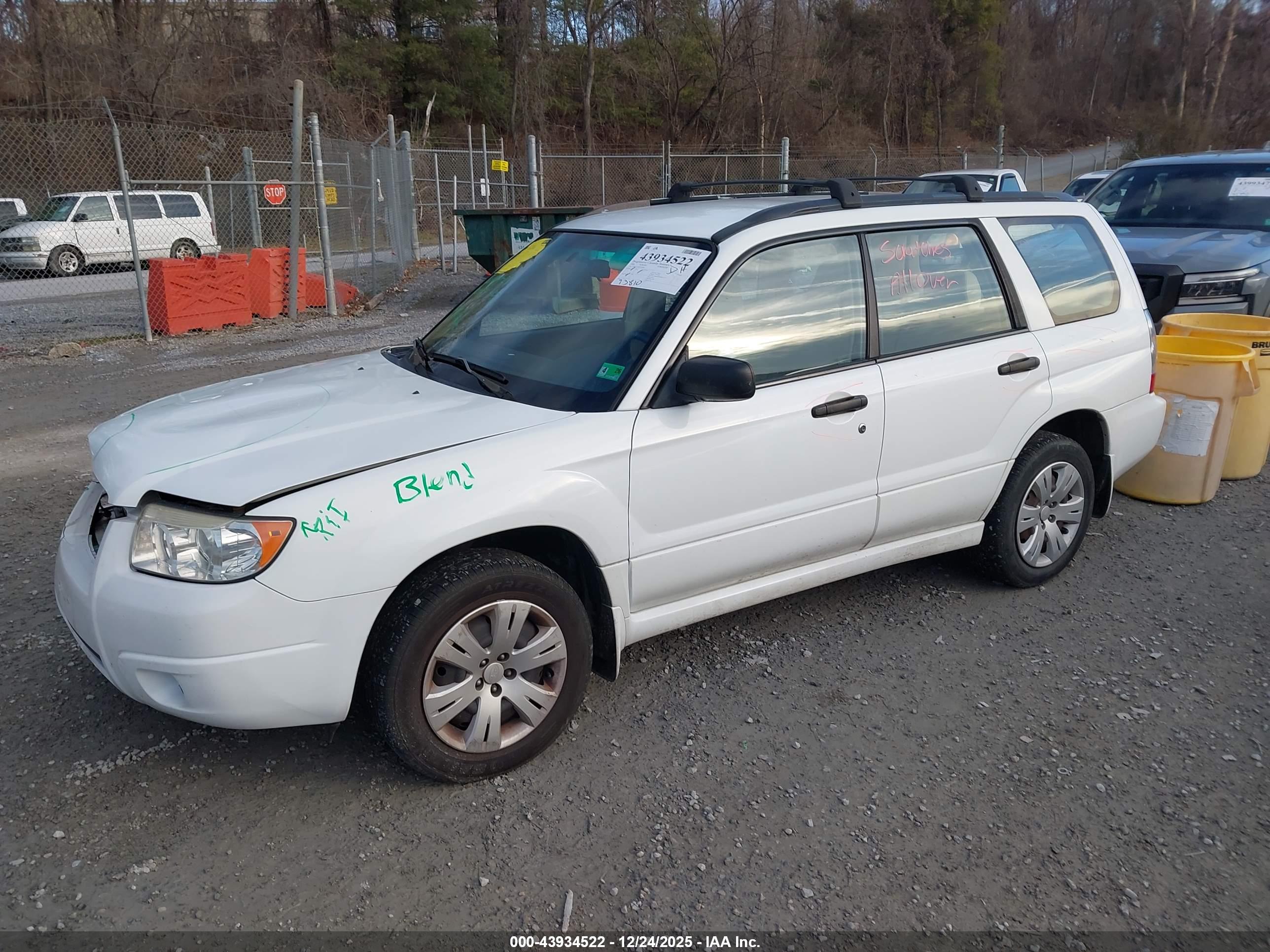 SUBARU FORESTER image 2
