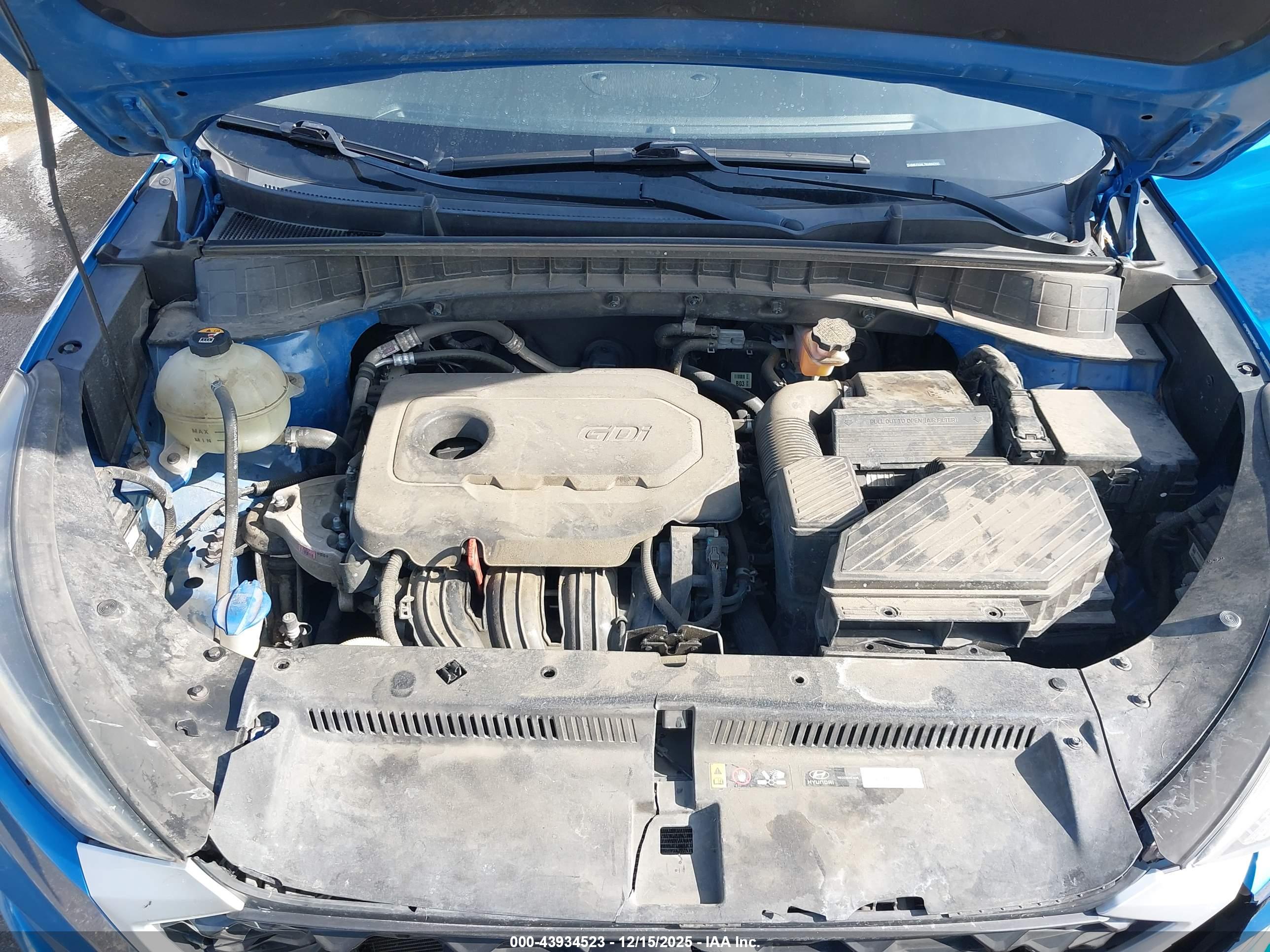 HYUNDAI TUCSON image 10