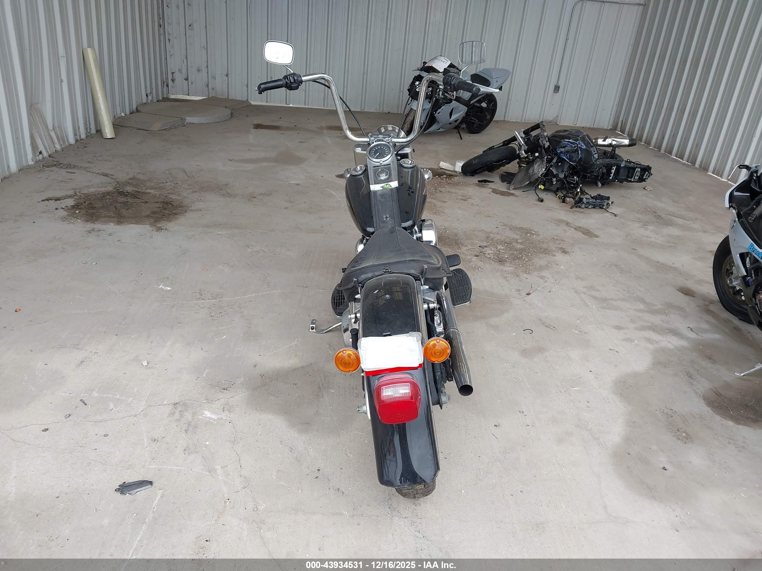 HARLEY-DAVIDSON FLSTF image 6