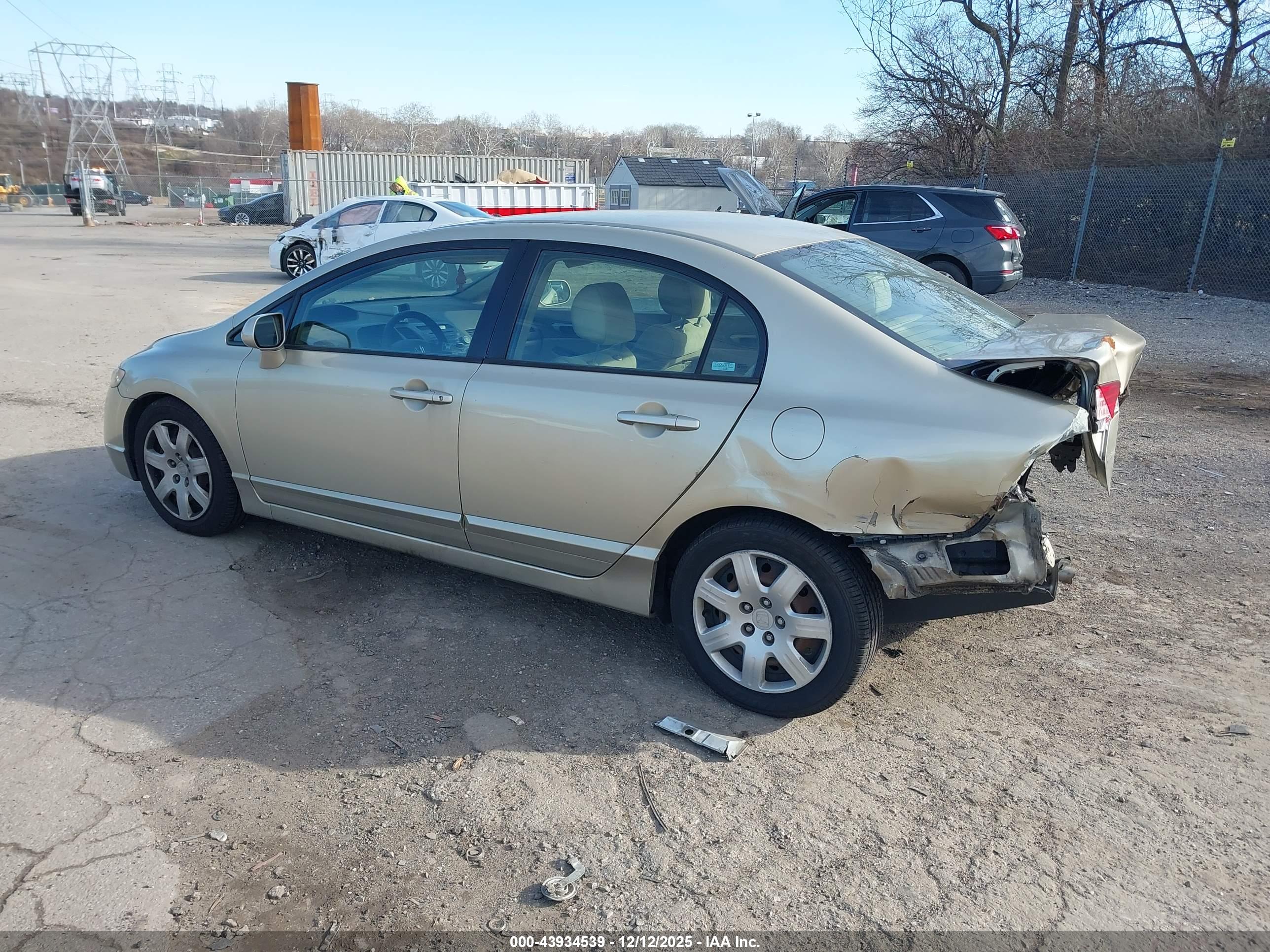 HONDA CIVIC image 3