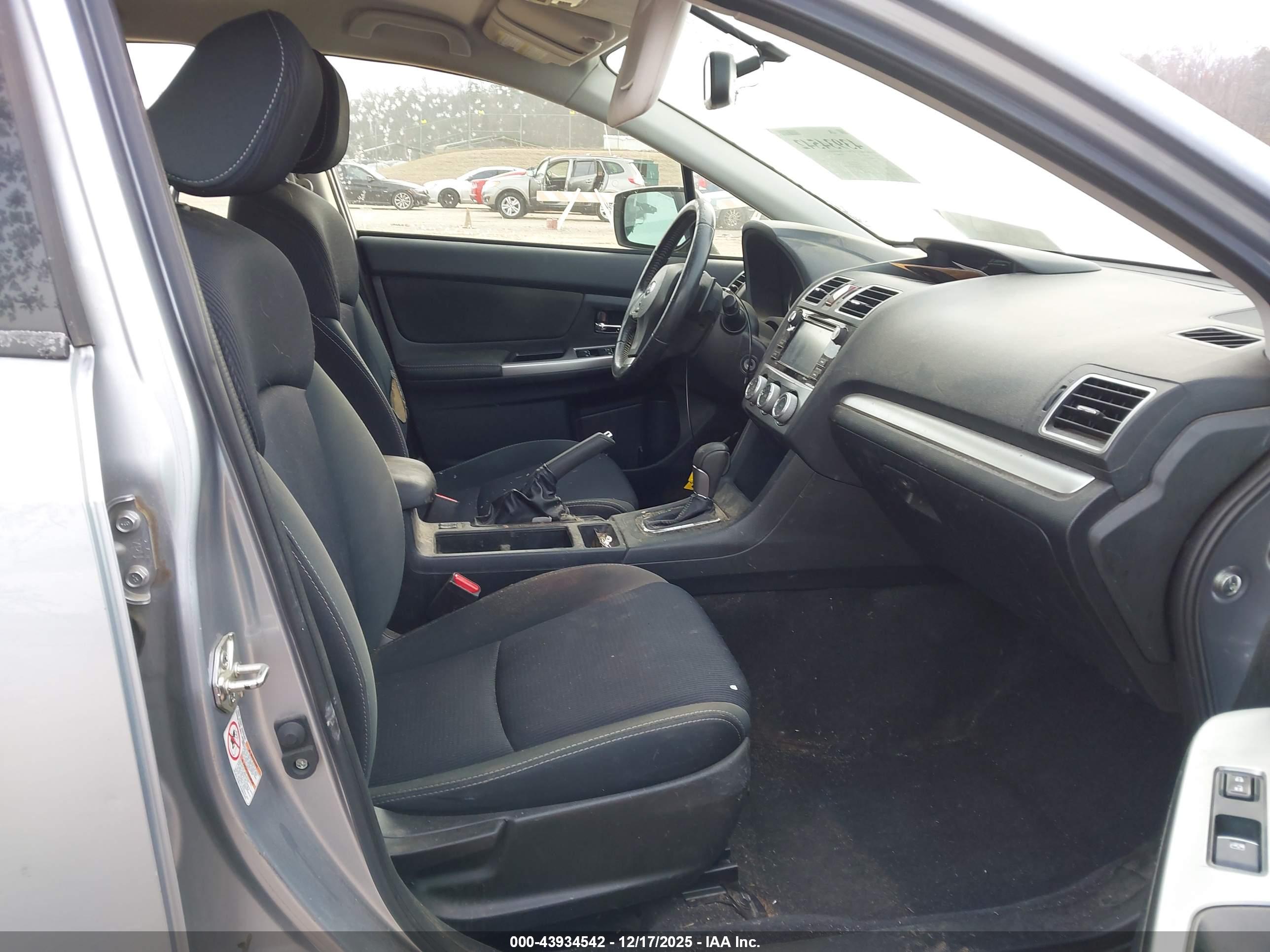 SUBARU IMPREZA image 5