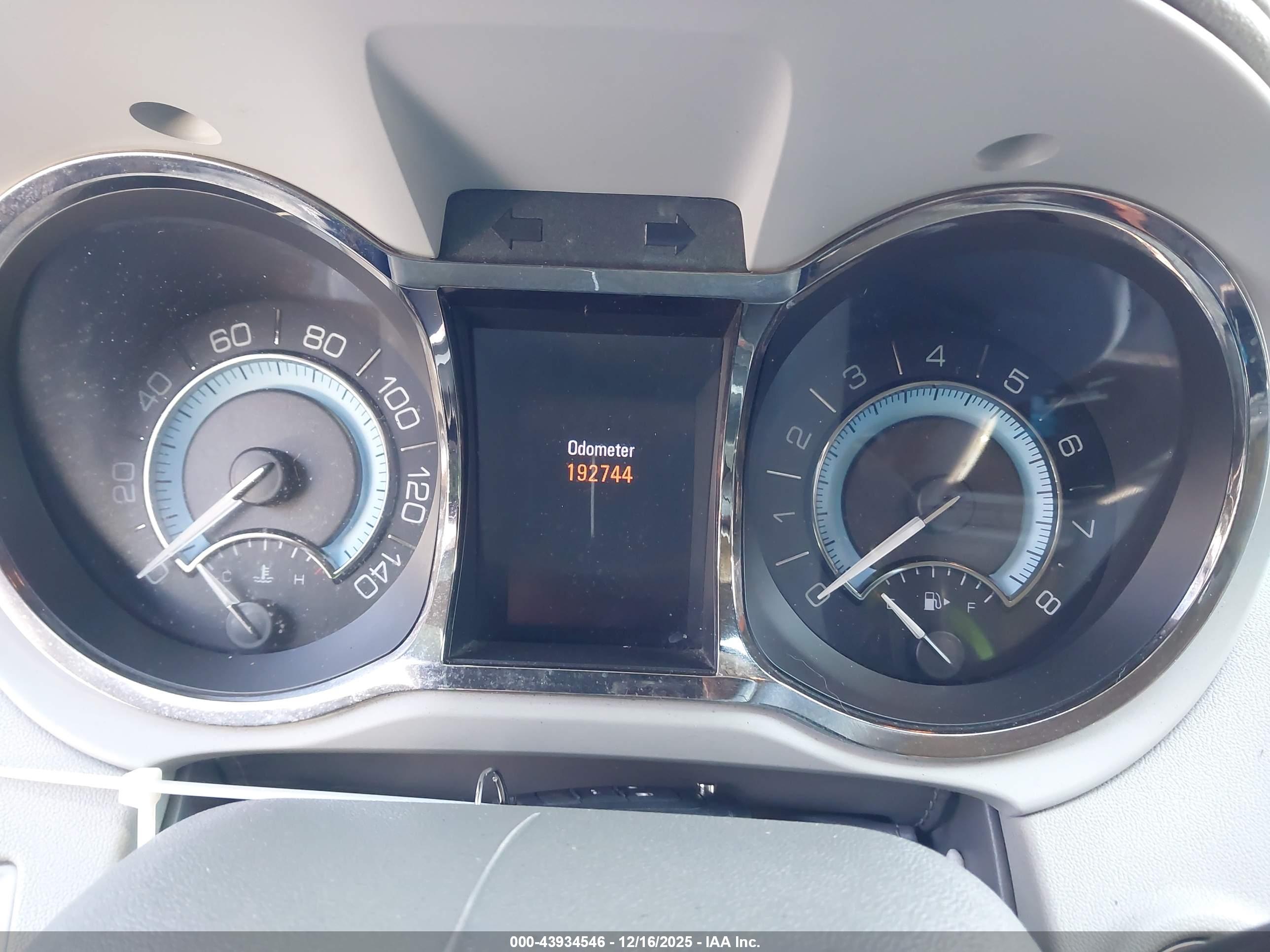 BUICK LACROSSE image 7