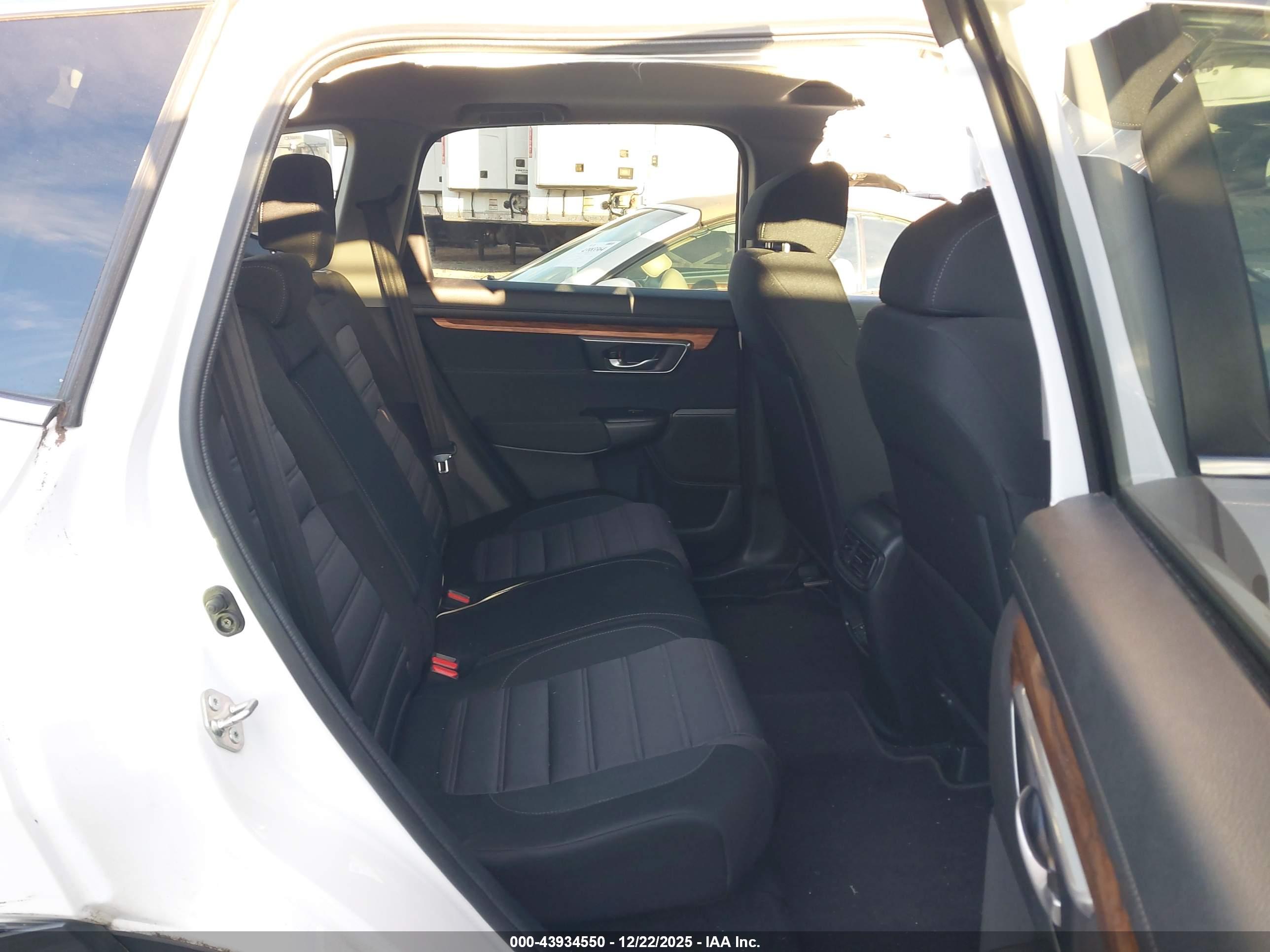 HONDA CR-V image 8