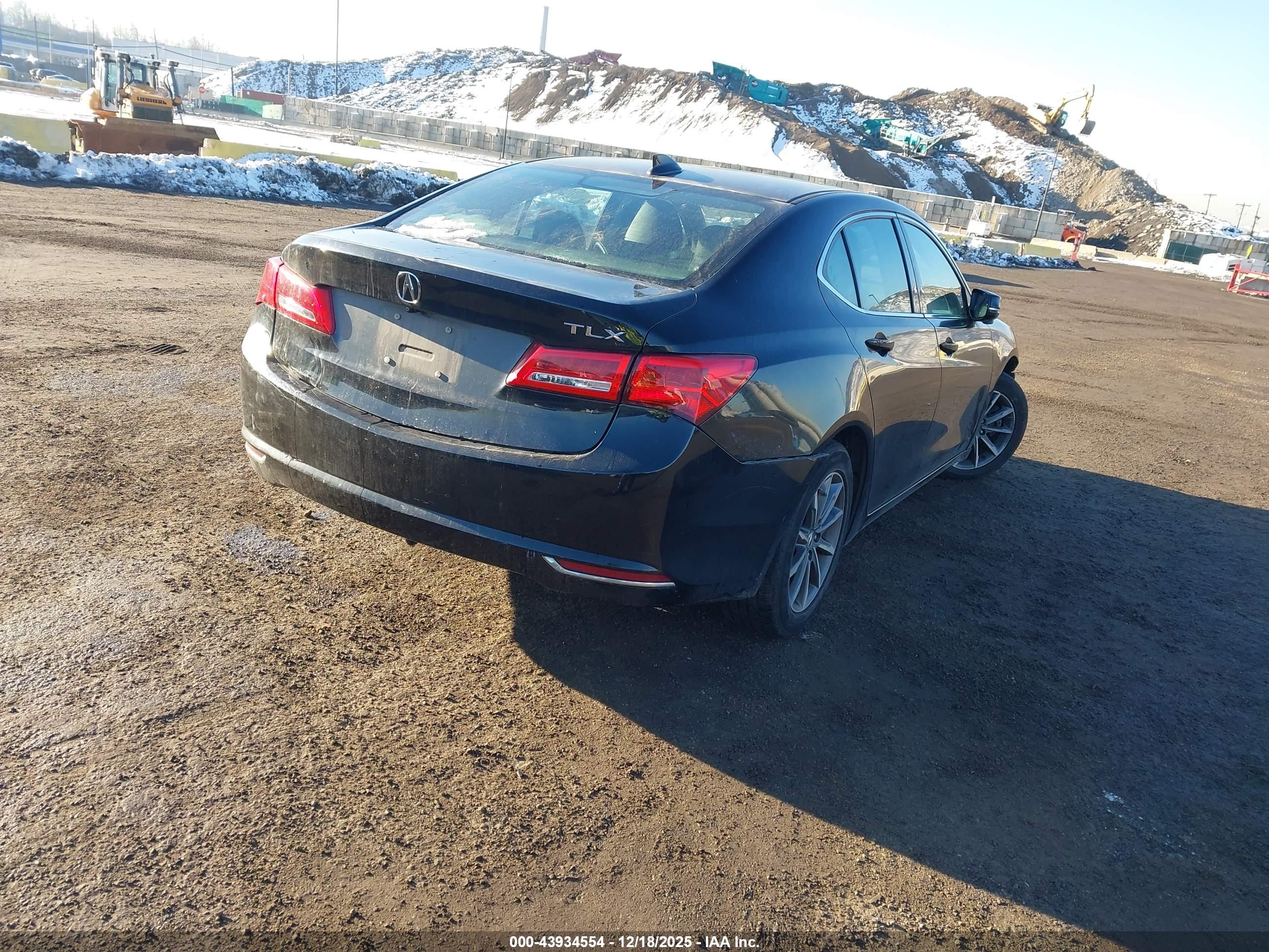 ACURA TLX image 4