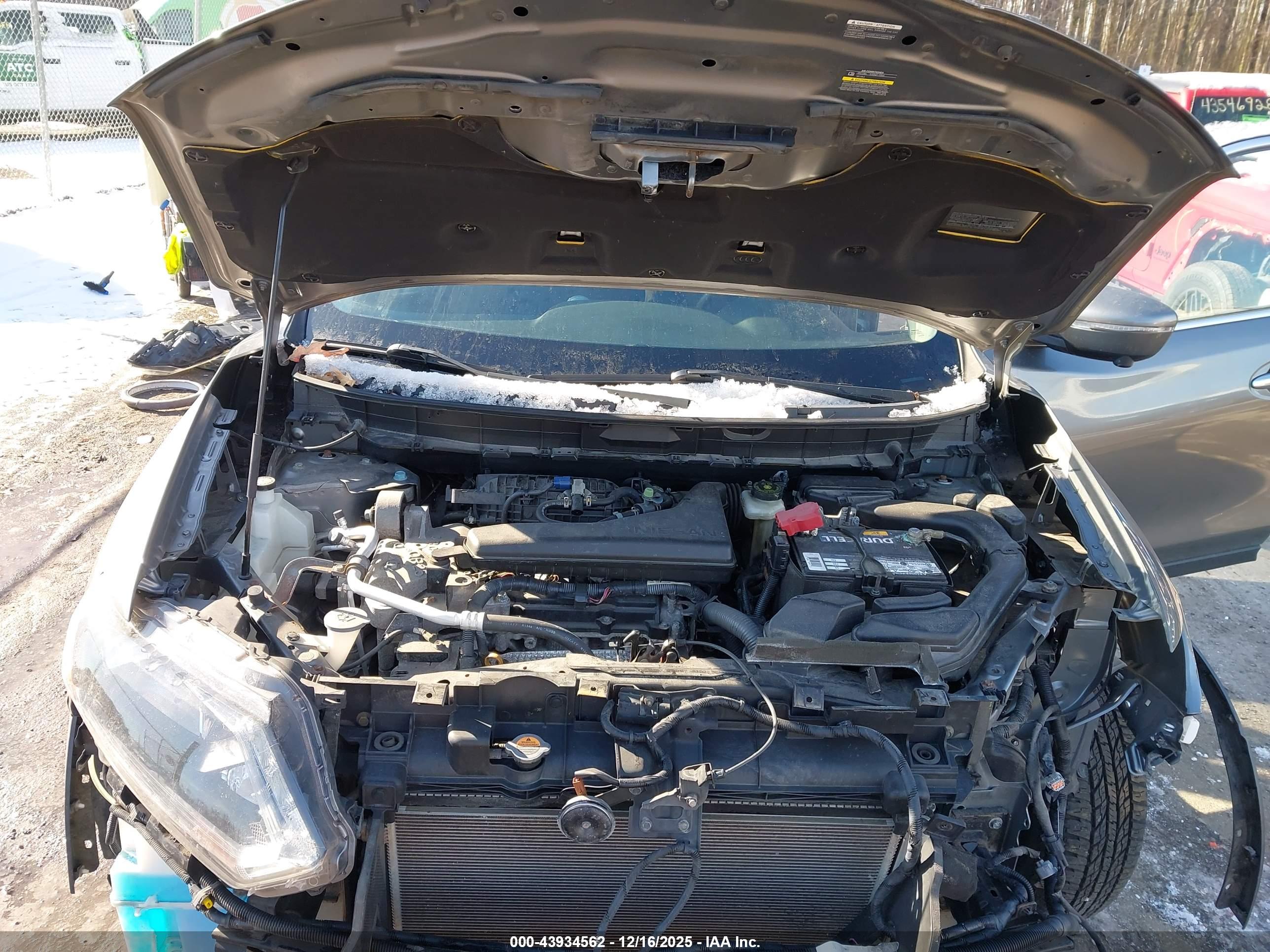 NISSAN ROGUE image 10