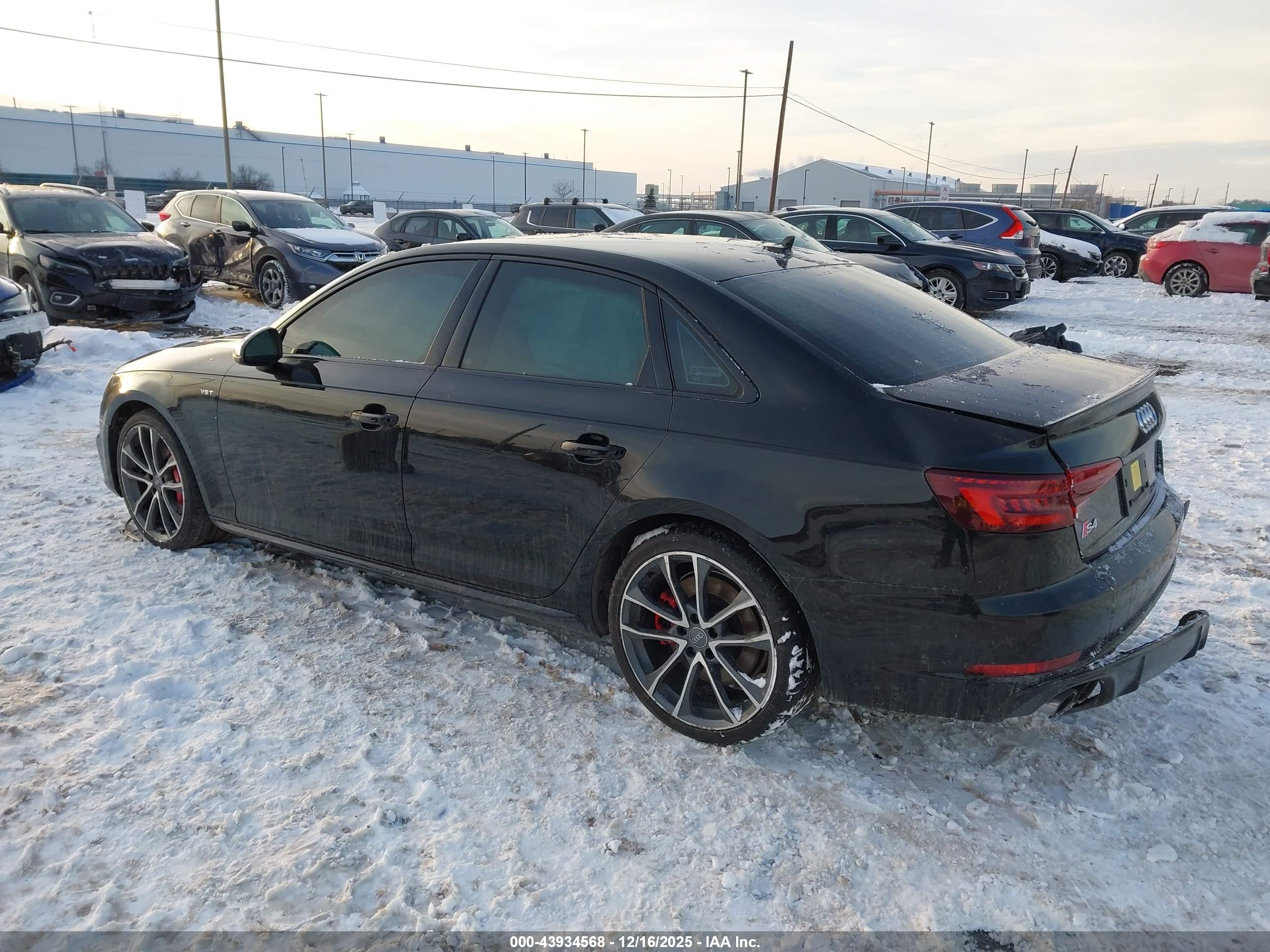 AUDI S4 image 3