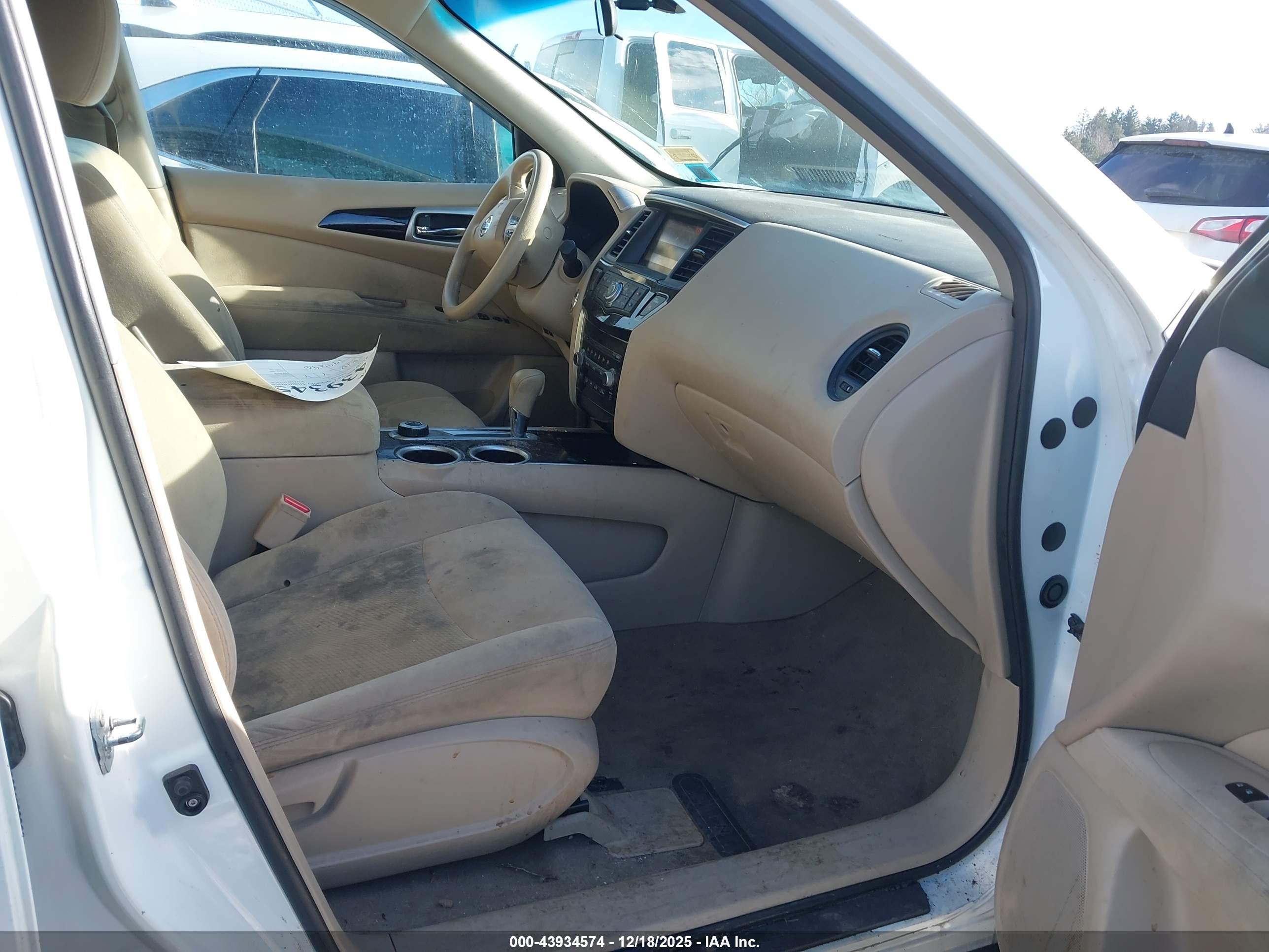 NISSAN PATHFINDER image 5