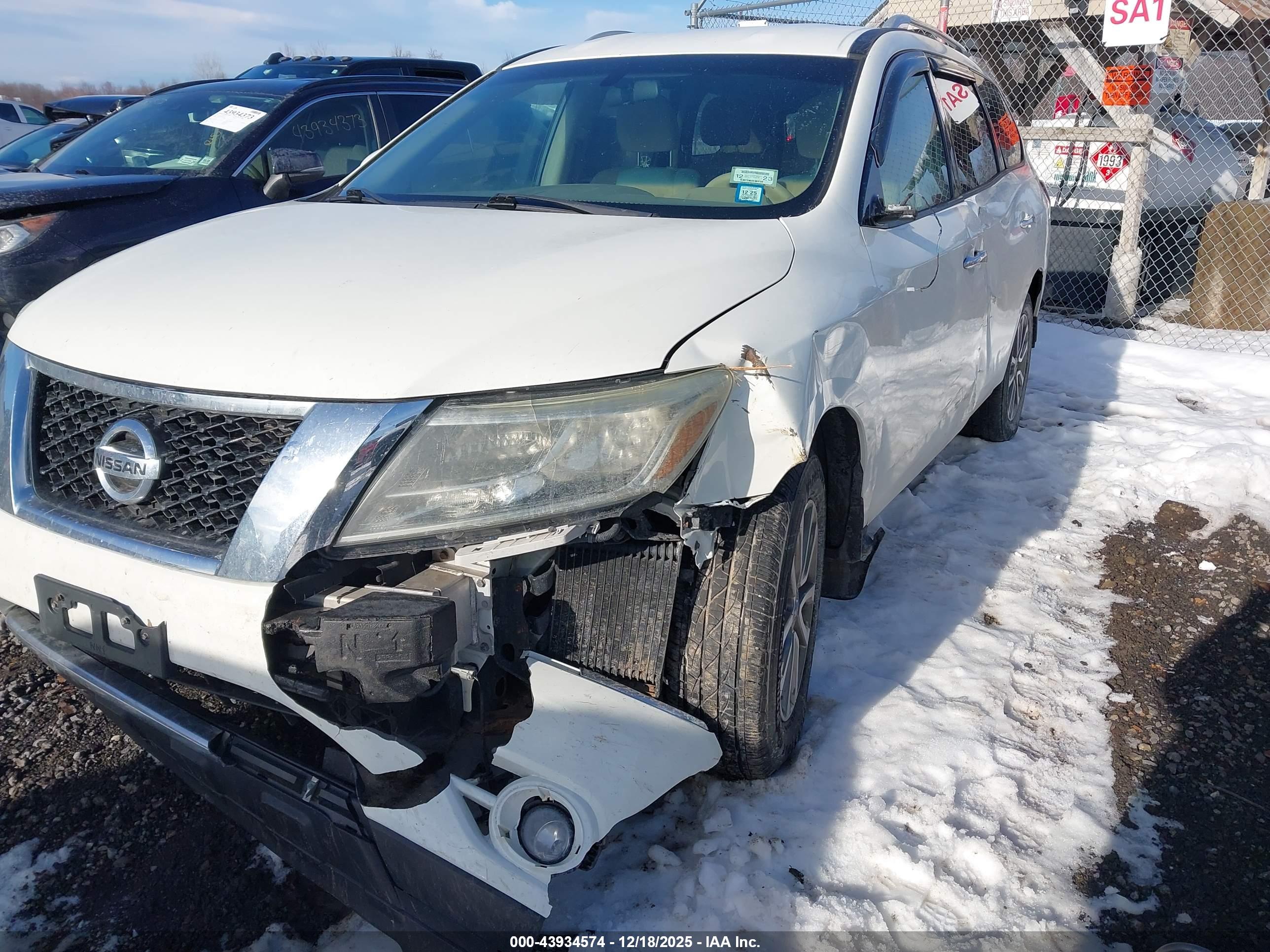 NISSAN PATHFINDER image 6