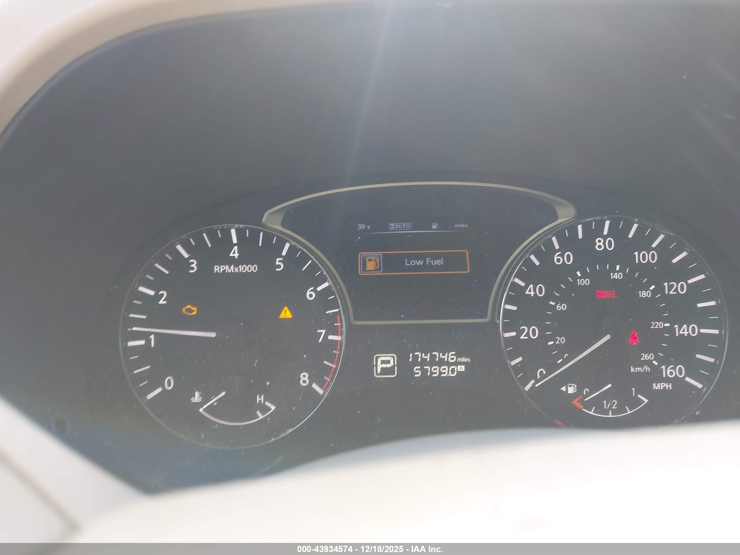NISSAN PATHFINDER image 7