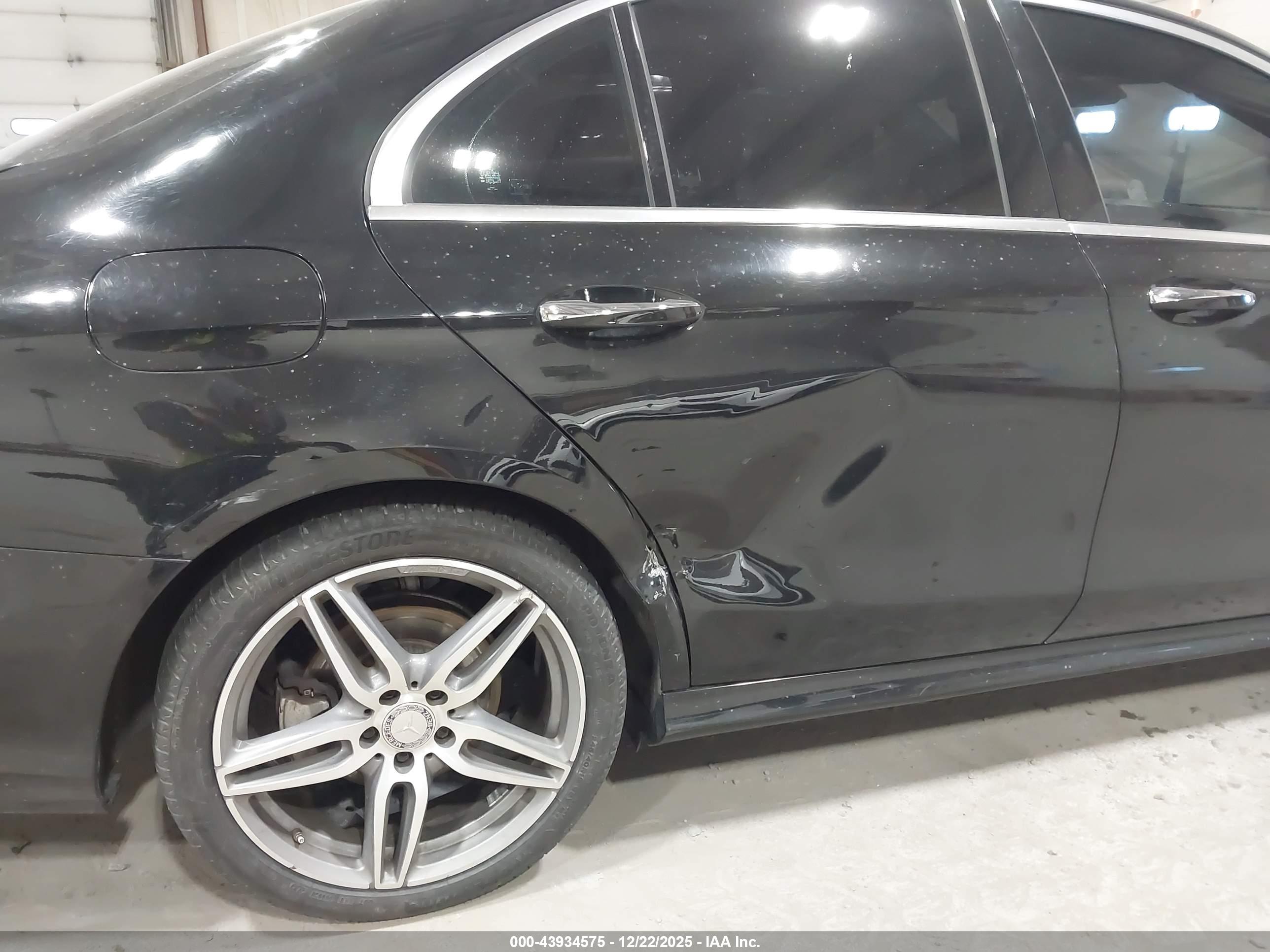 MERCEDES-BENZ E image 6