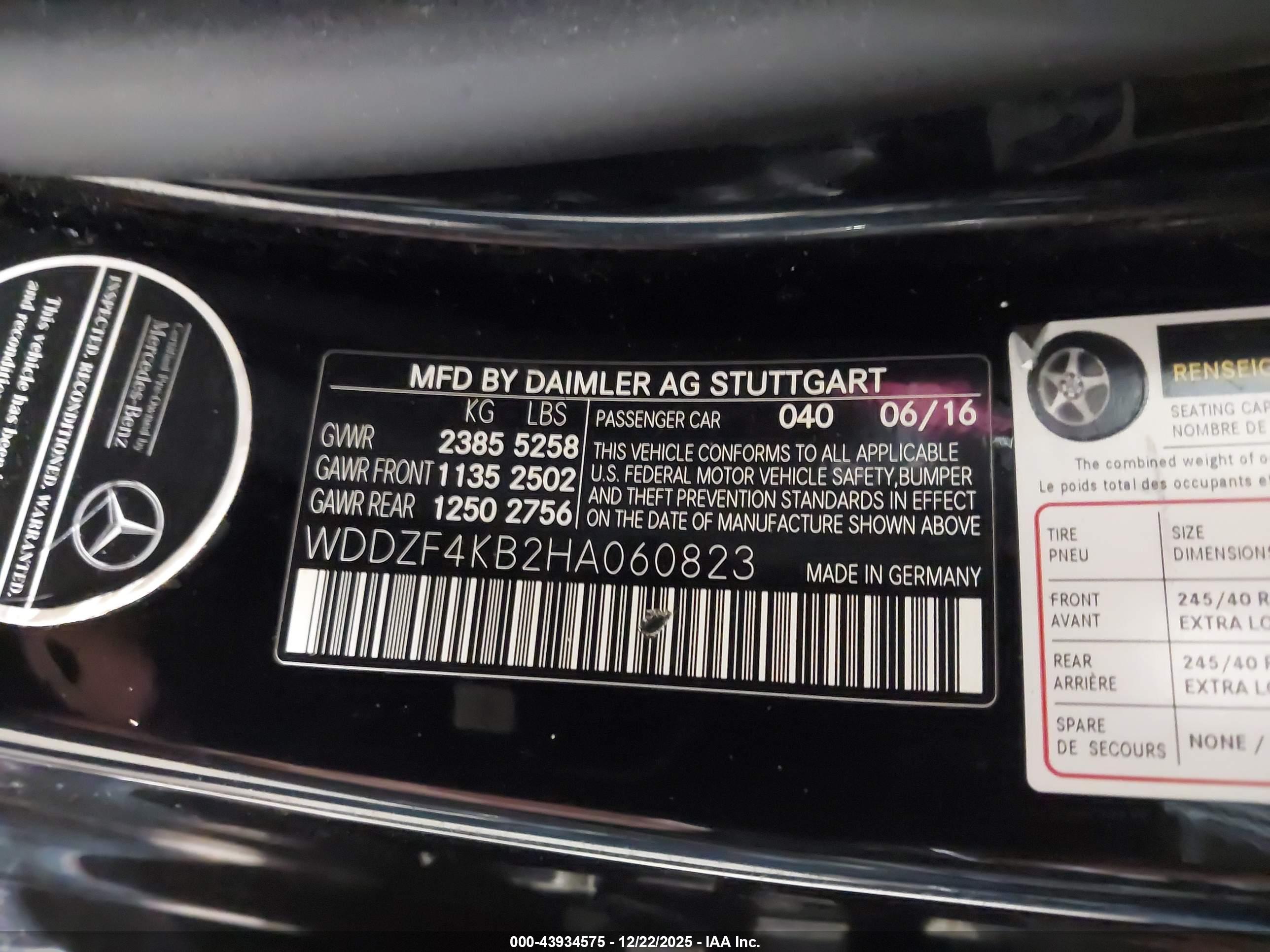 MERCEDES-BENZ E image 9