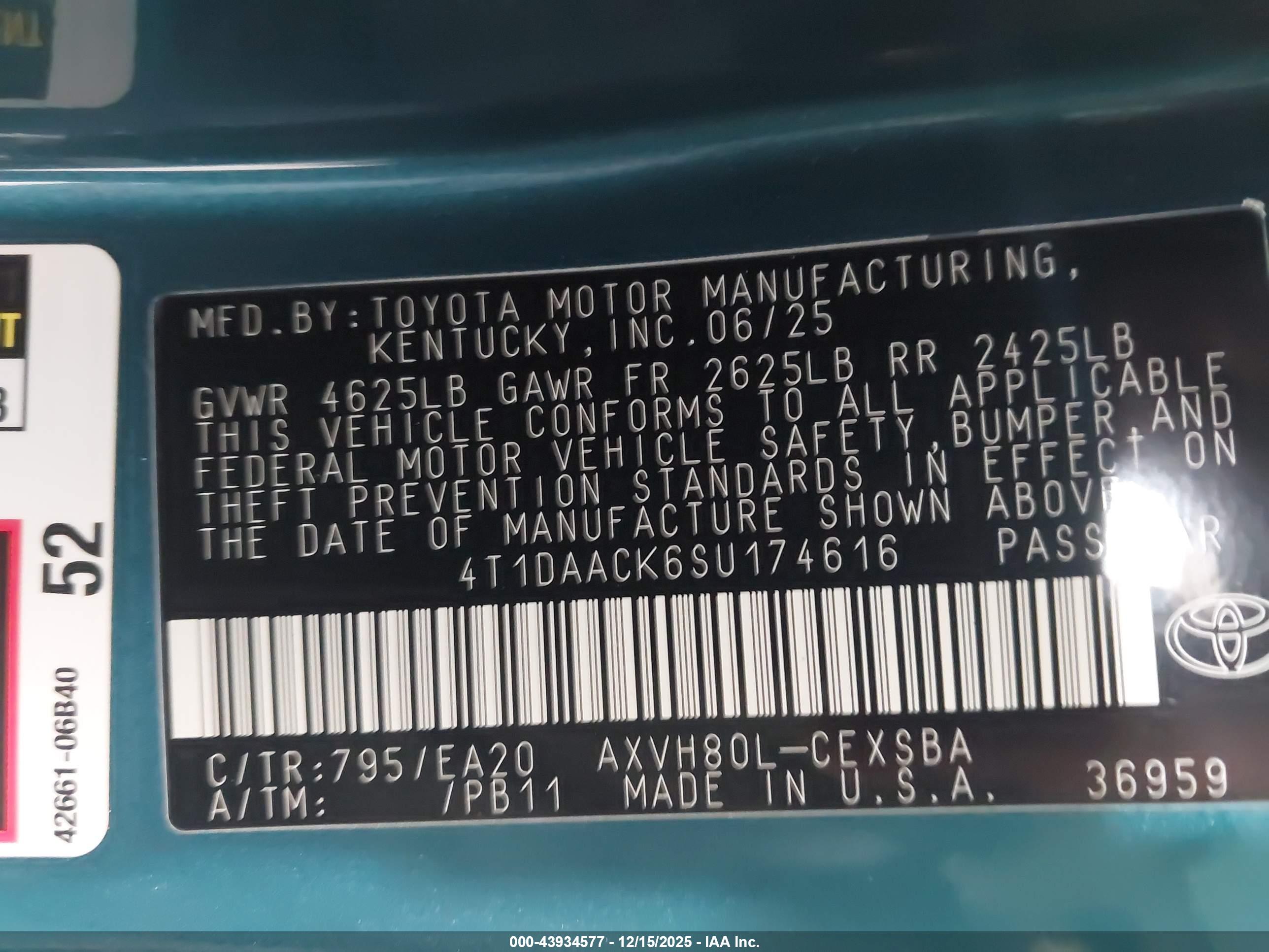 TOYOTA CAMRY image 9
