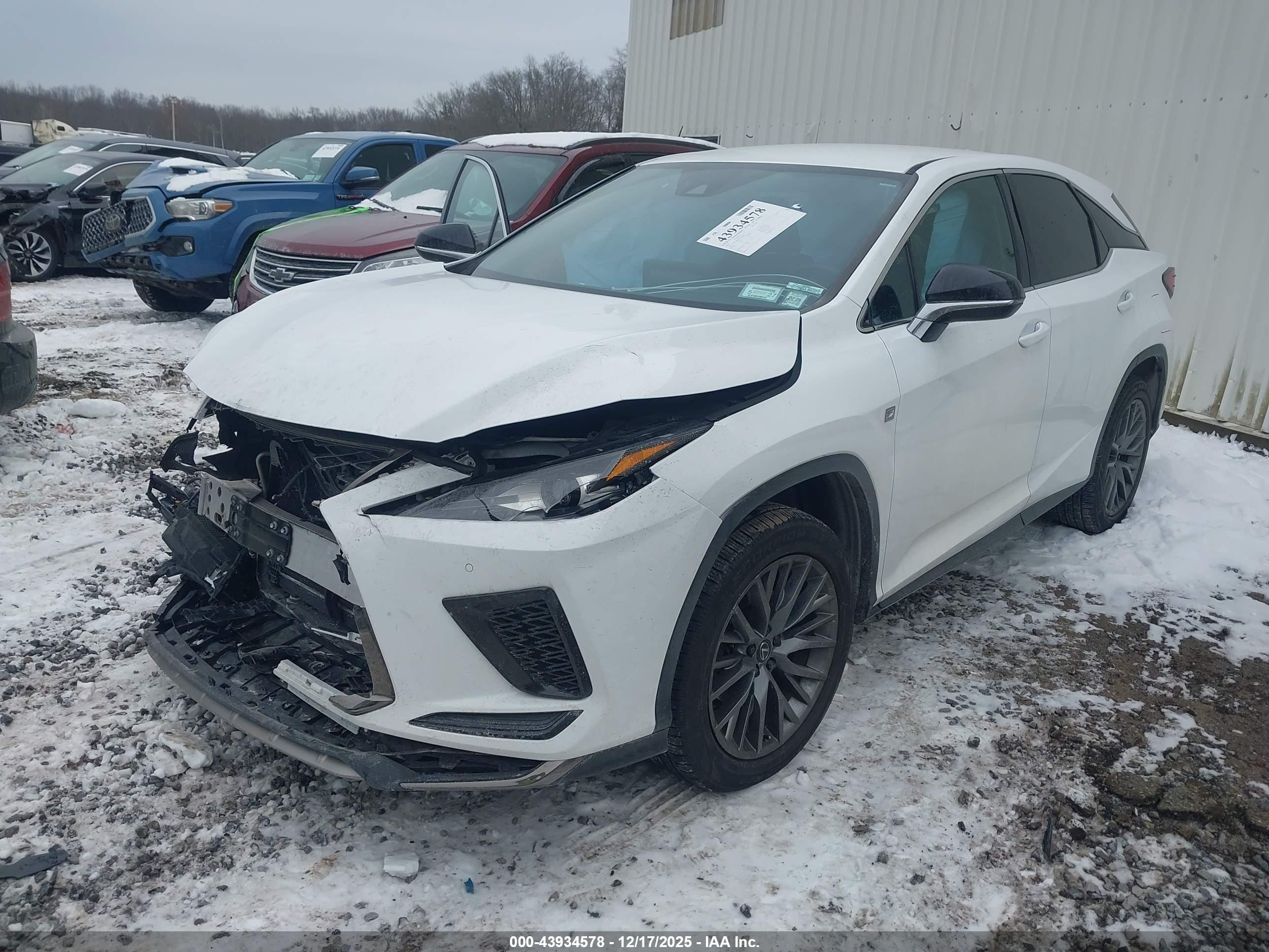LEXUS RX image 2