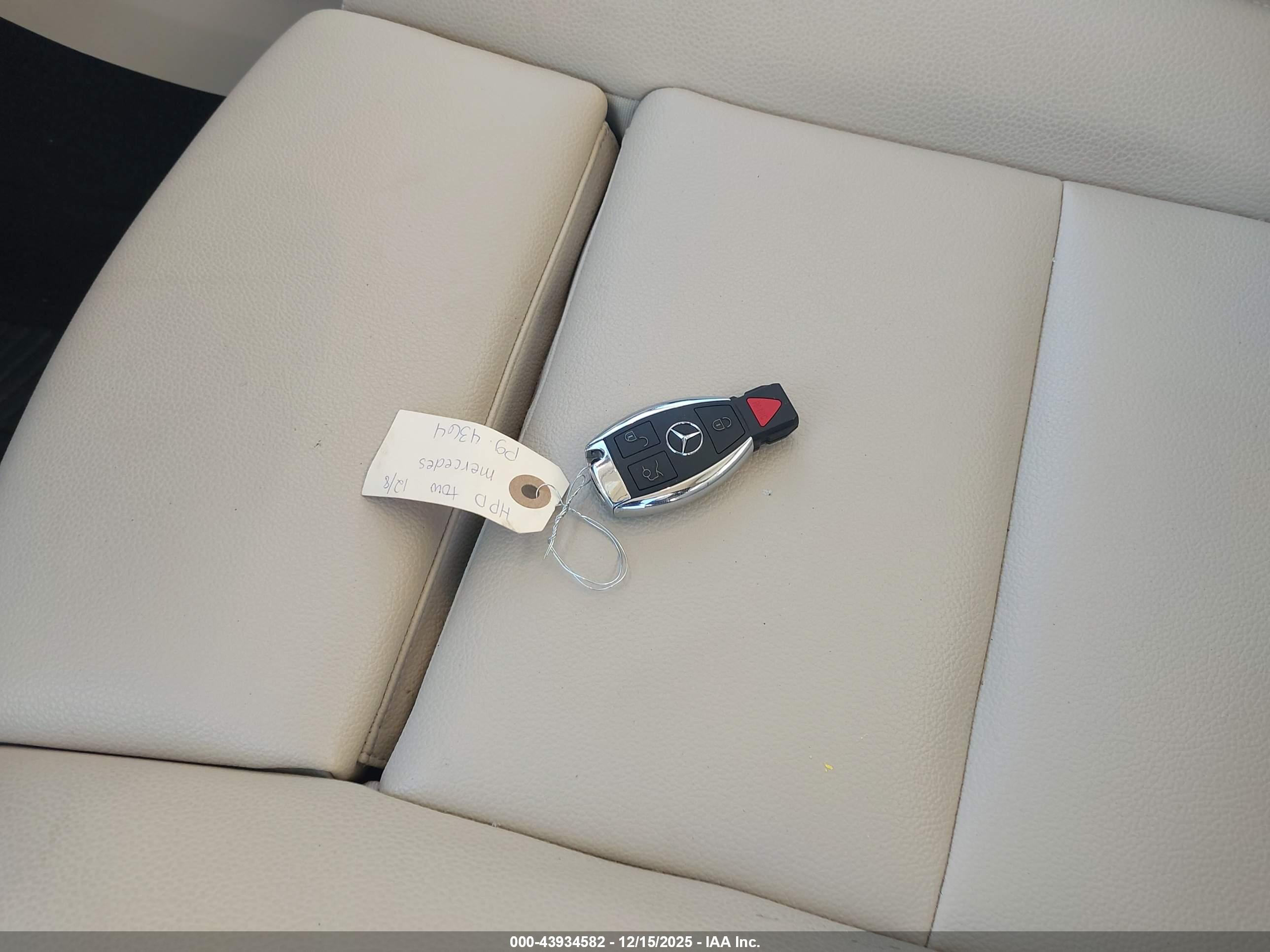 MERCEDES-BENZ GLA image 11