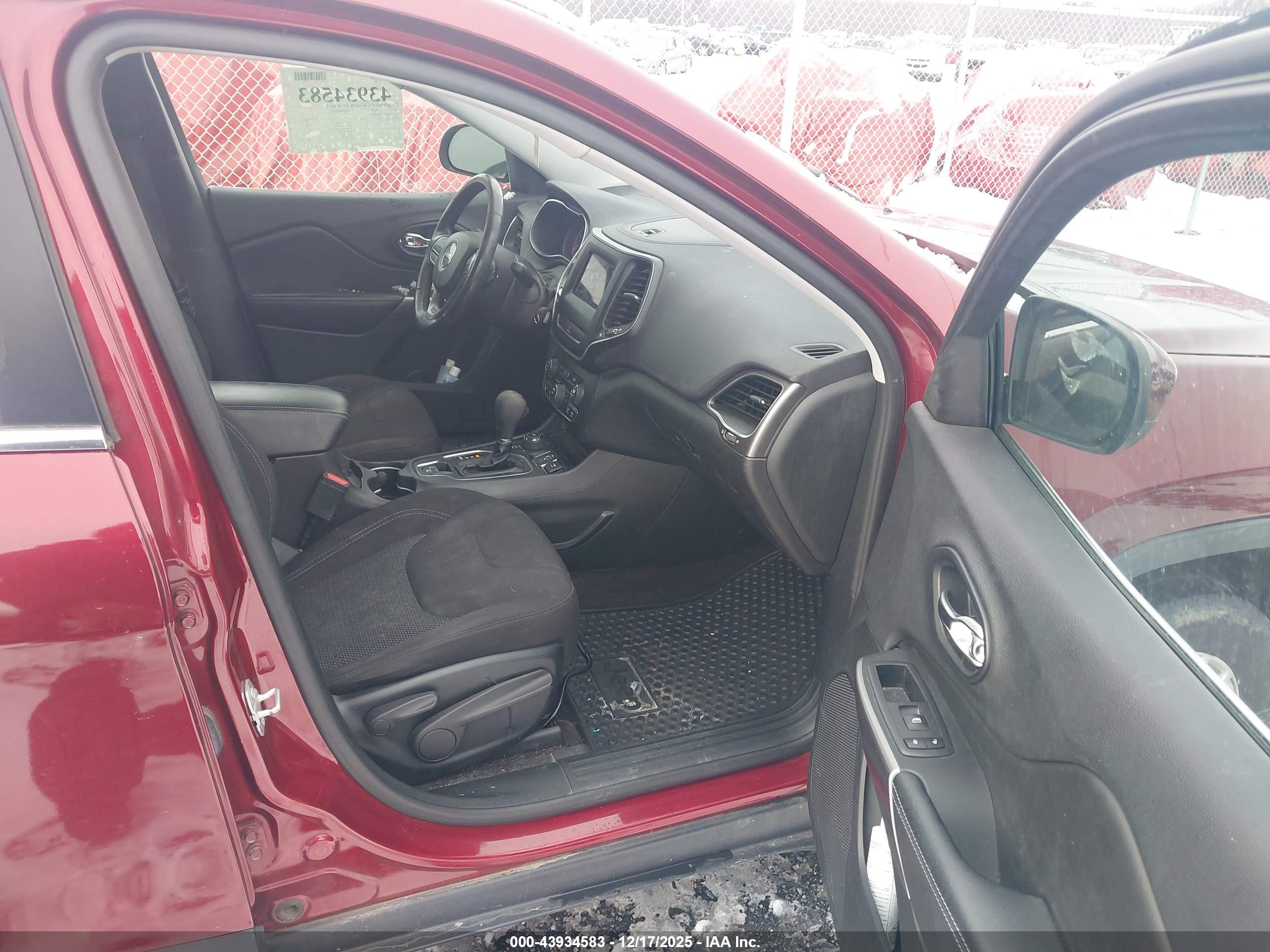 JEEP CHEROKEE image 5
