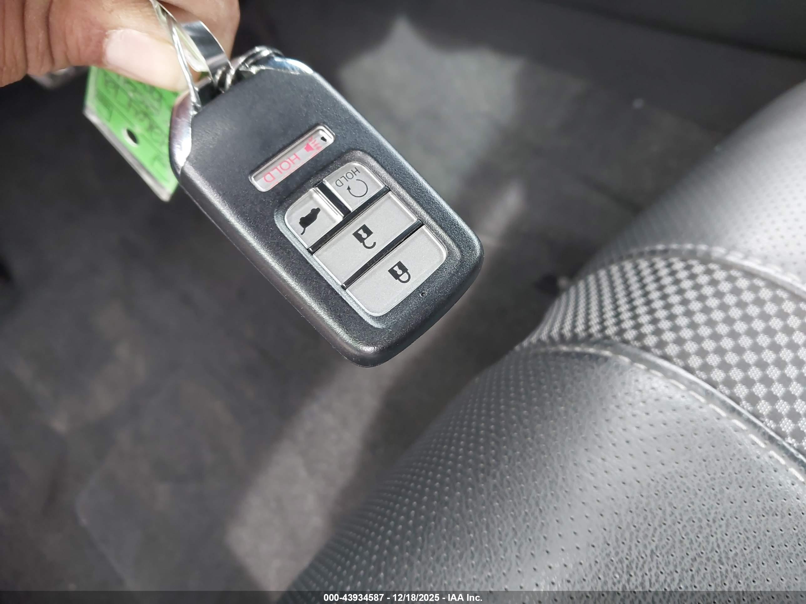 HONDA CIVIC image 11