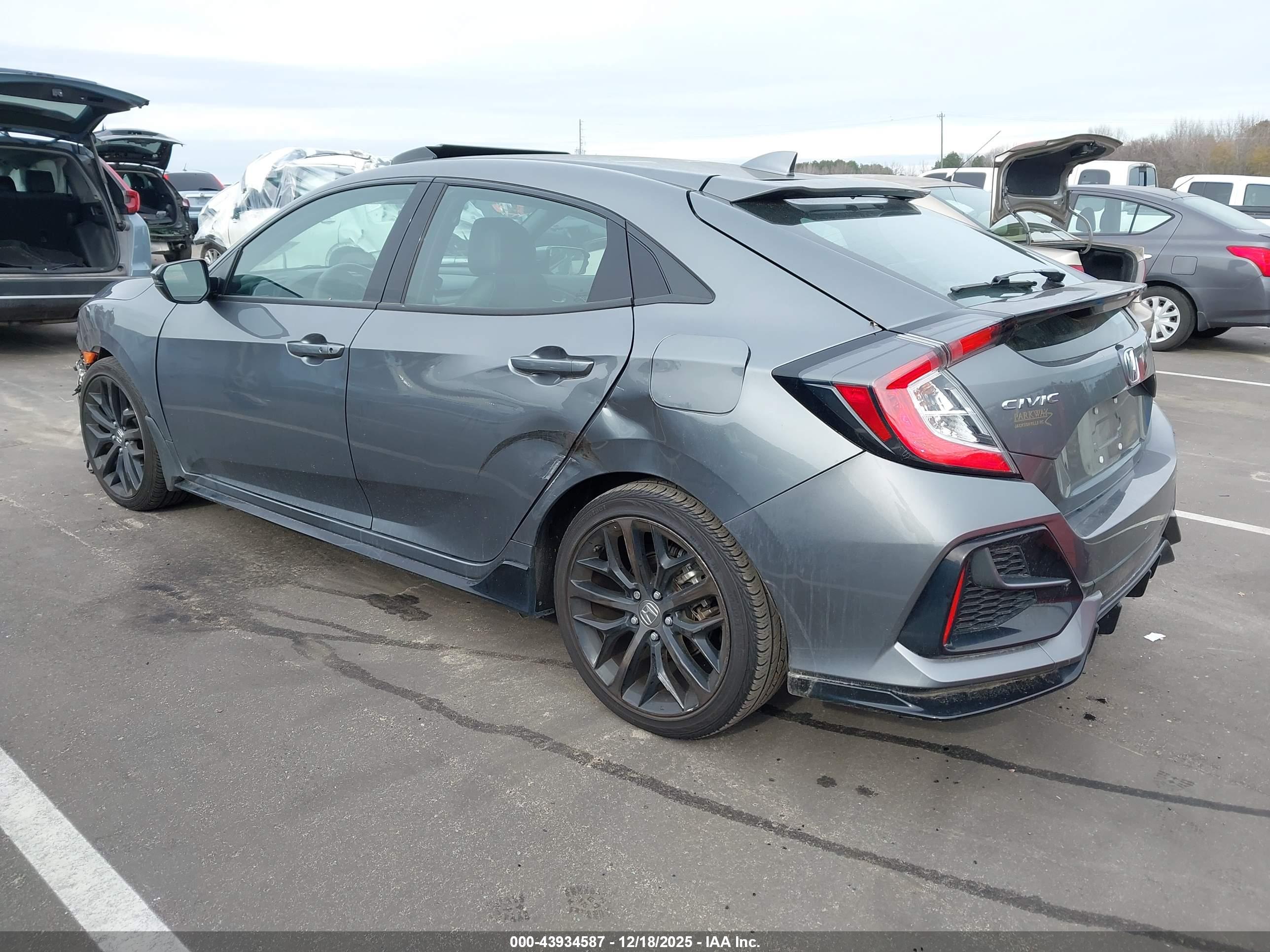 HONDA CIVIC image 3