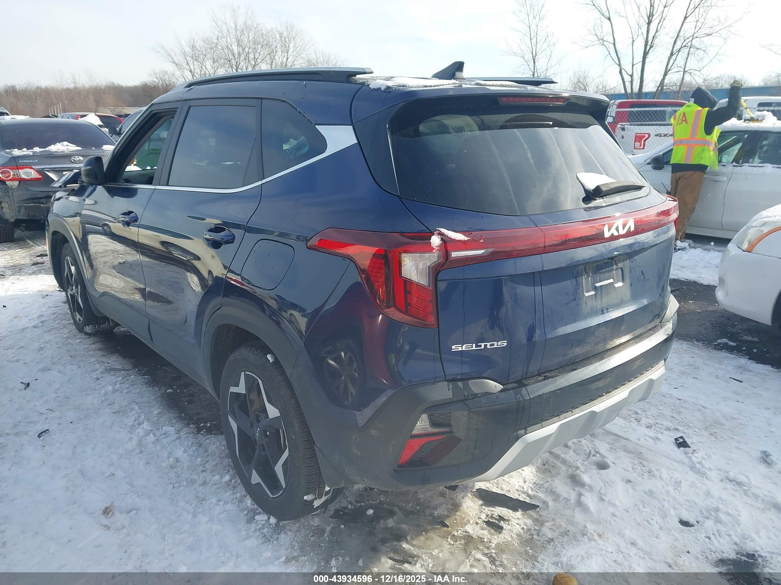 KIA SELTOS image 3