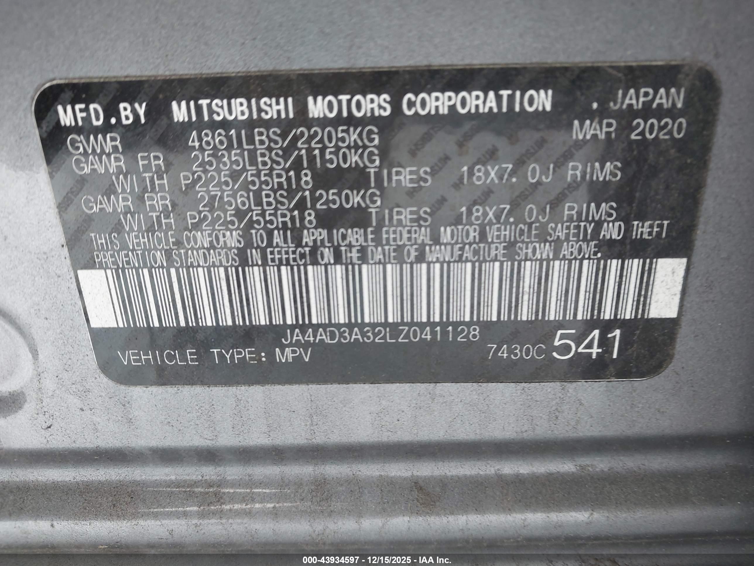 MITSUBISHI OUTLANDER image 9