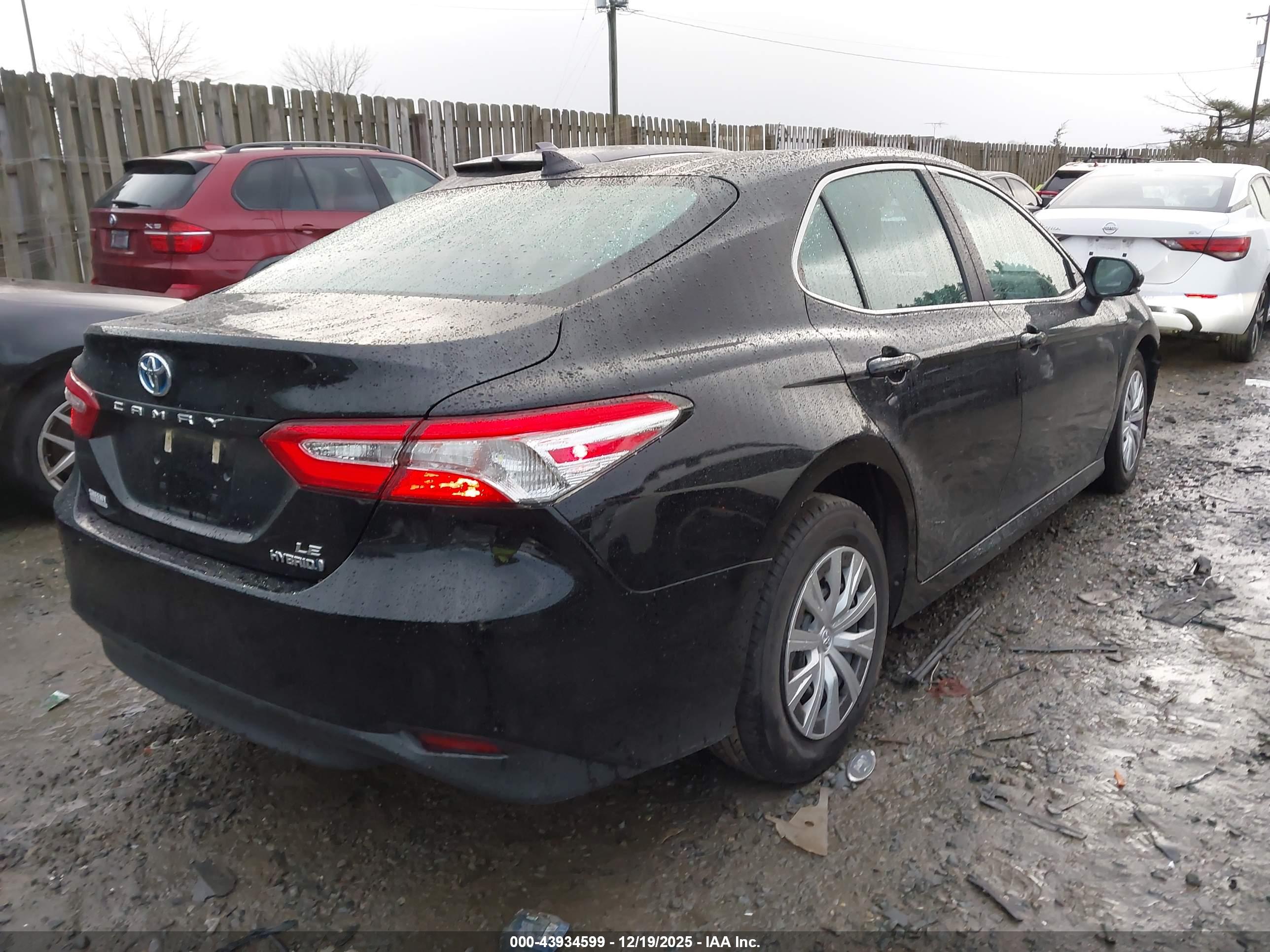 TOYOTA CAMRY image 4