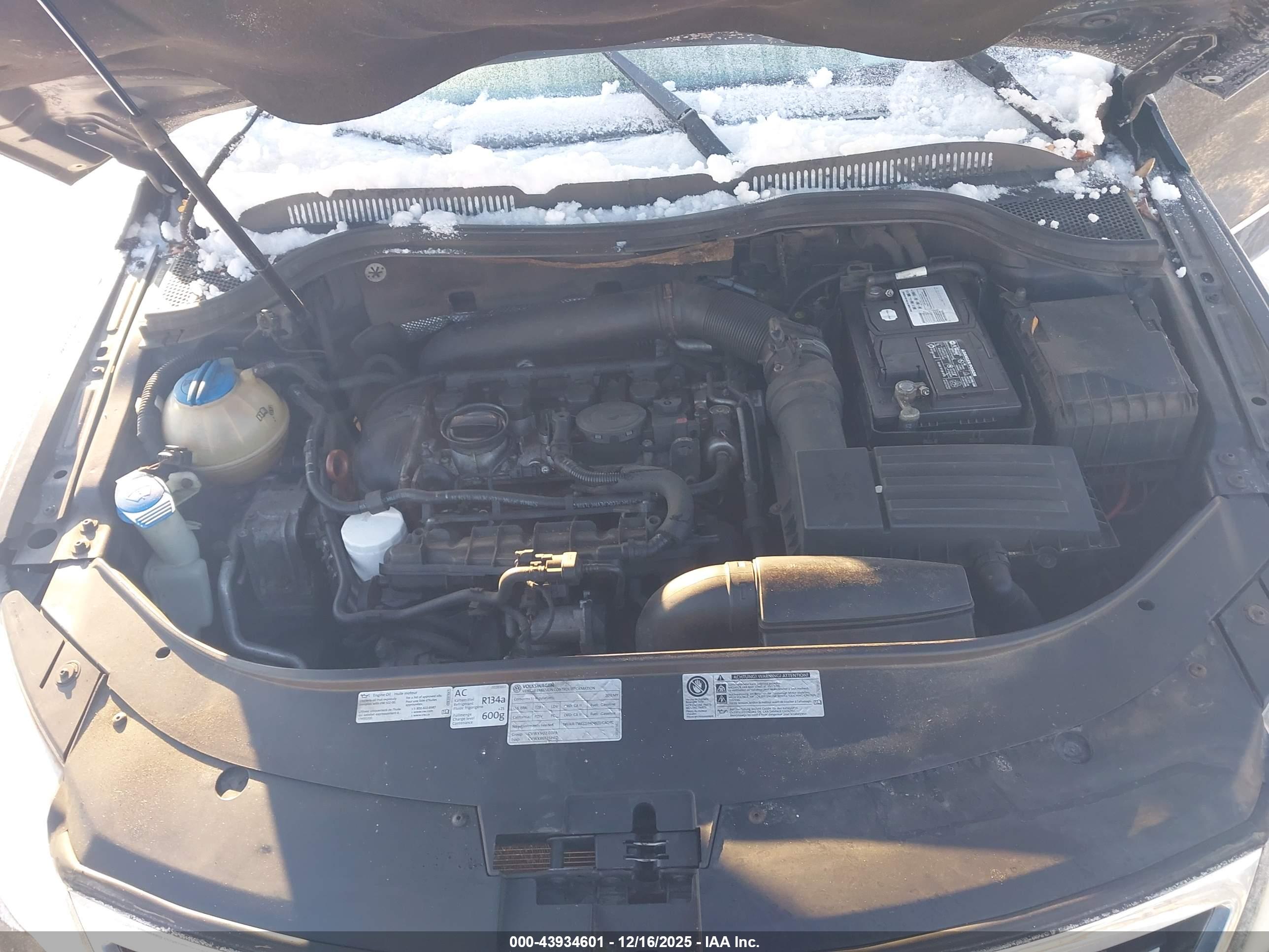 VOLKSWAGEN CC image 10