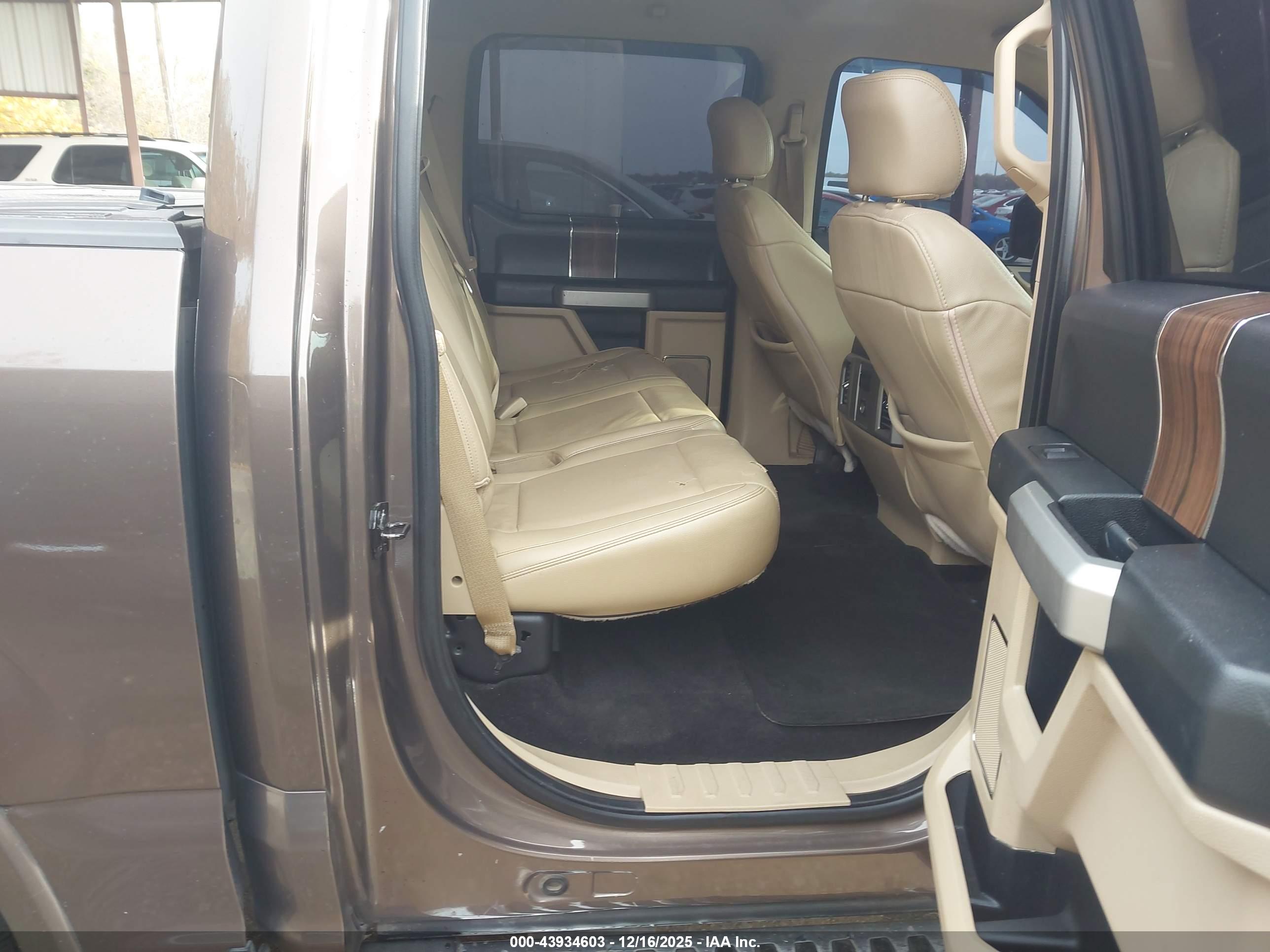 FORD F-150 image 8