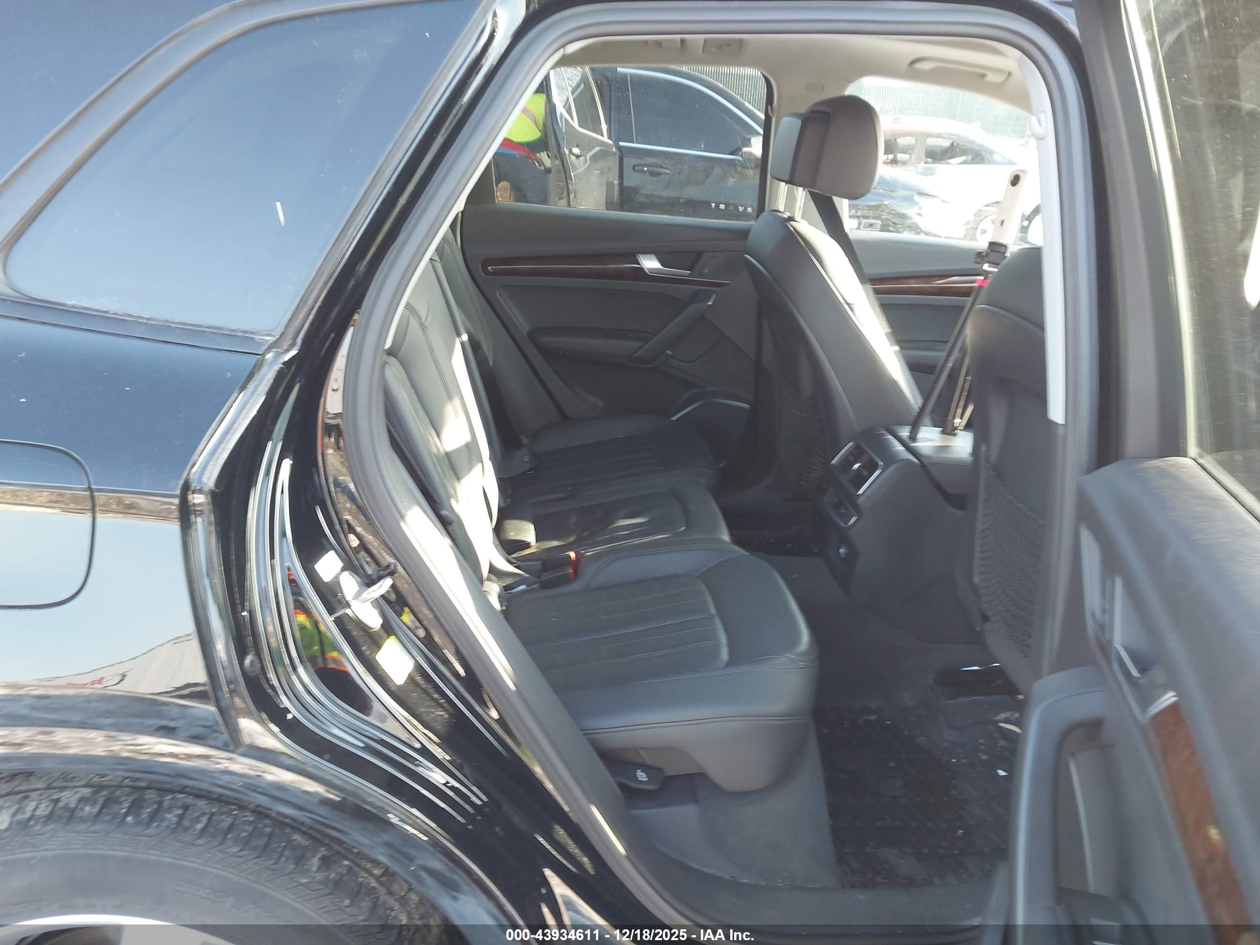 AUDI Q5 image 8