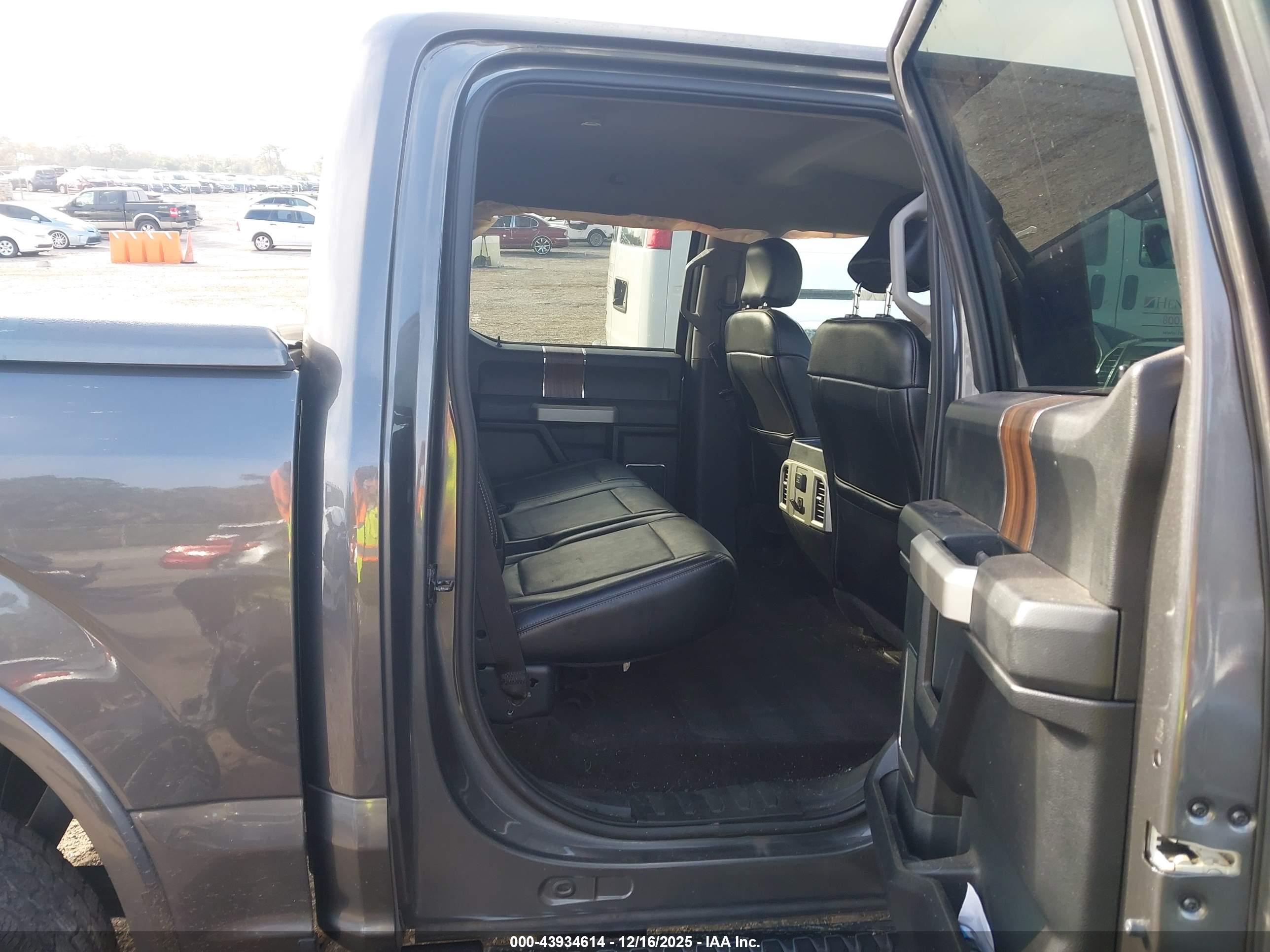 FORD F-150 image 8