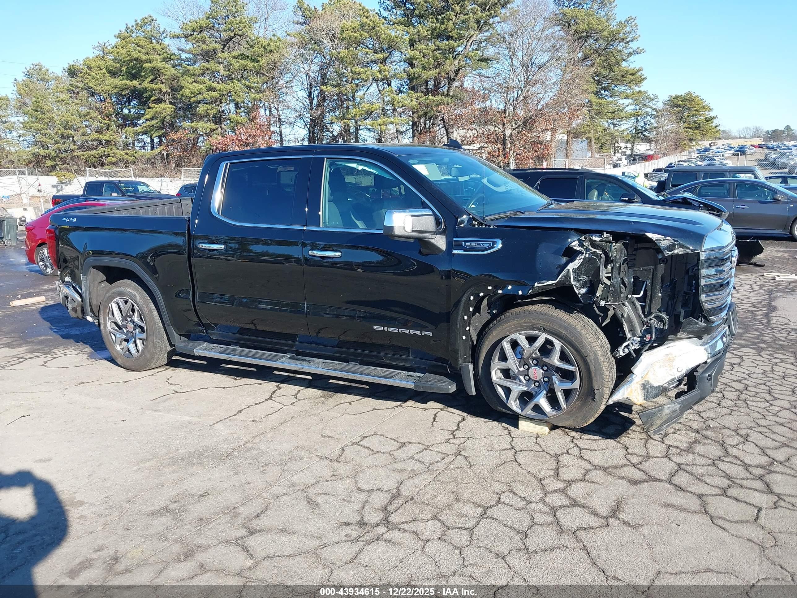 GMC SIERRA image 6
