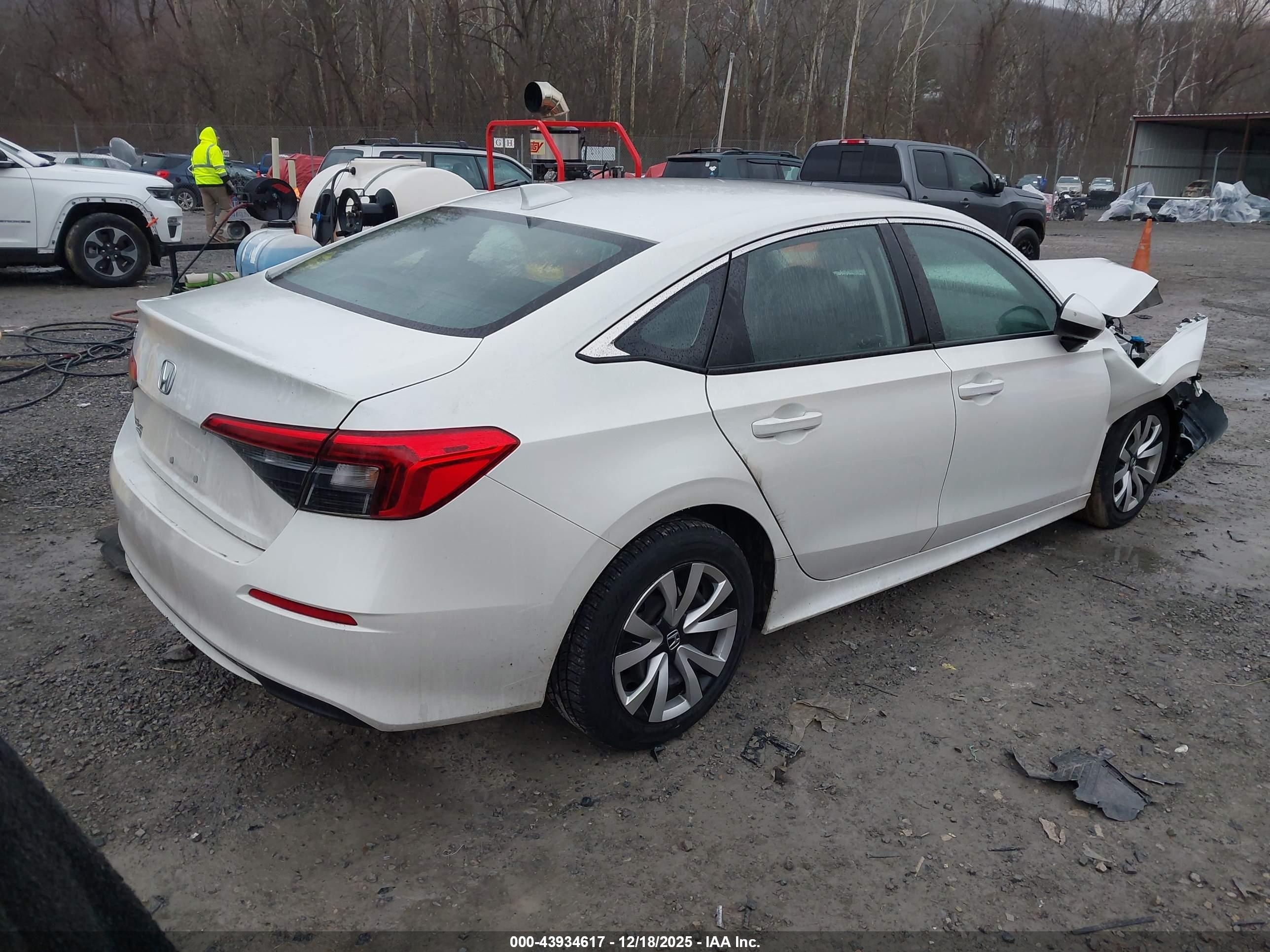 HONDA CIVIC image 4