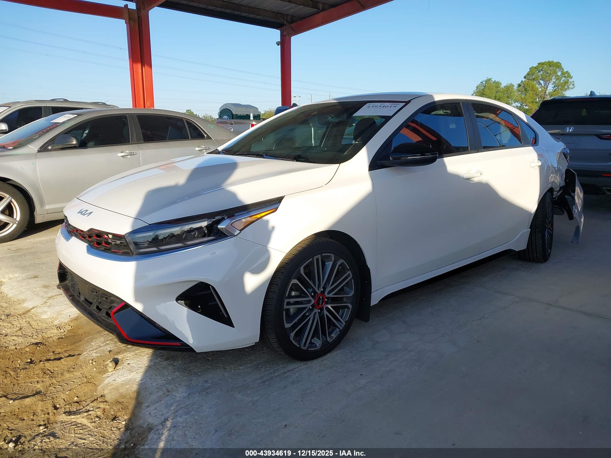 KIA FORTE image 2