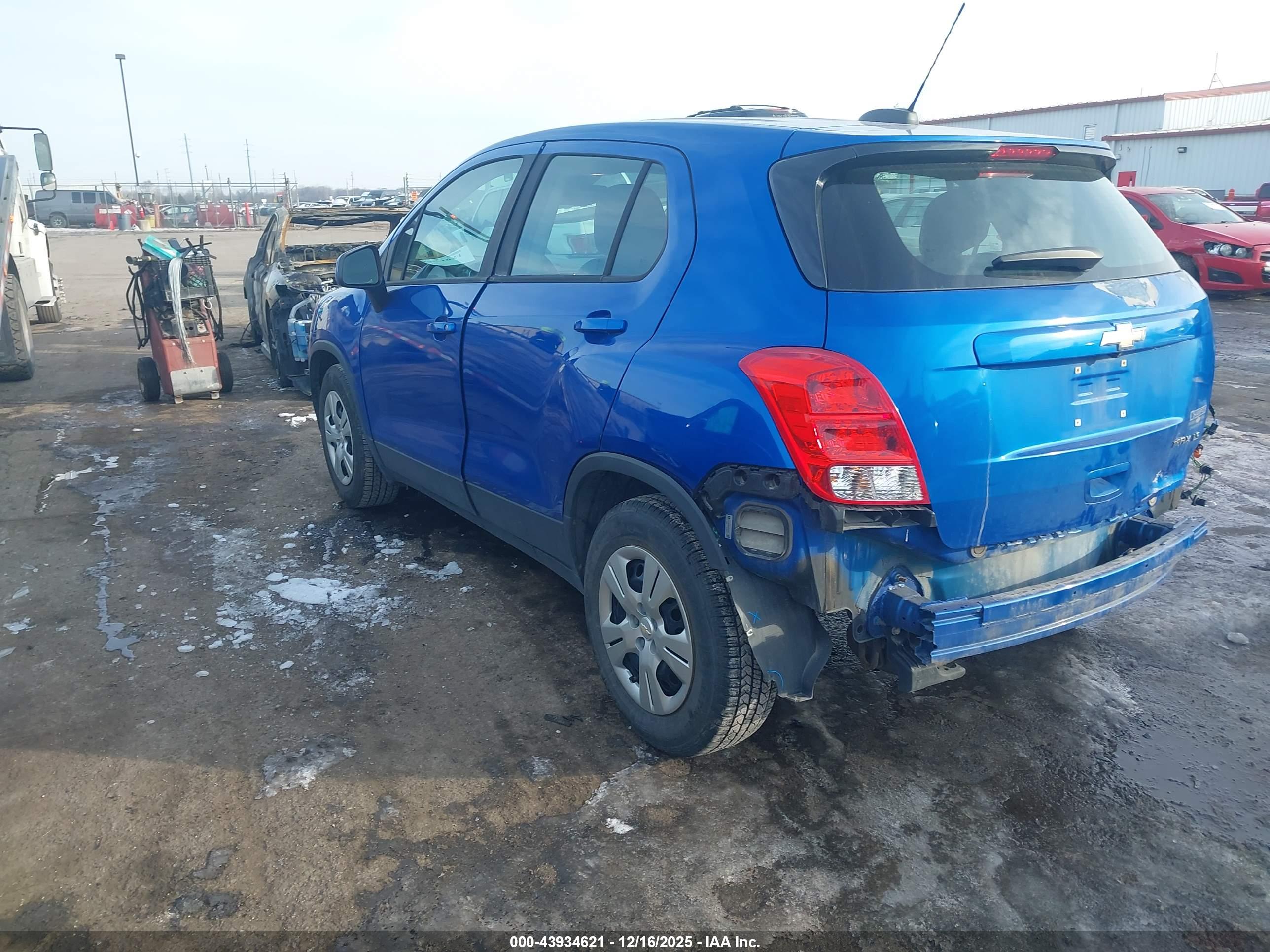 CHEVROLET TRAX image 3