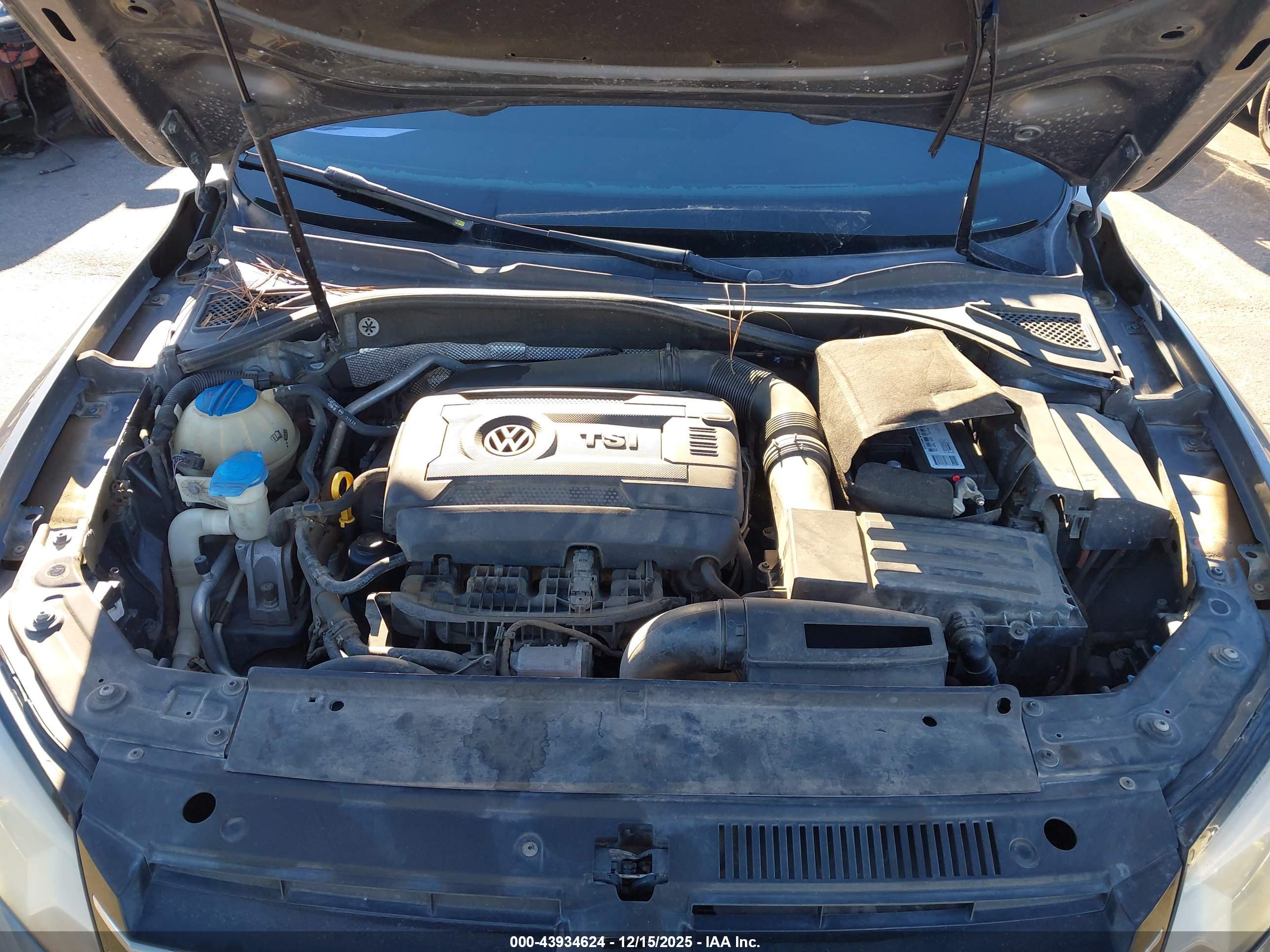 VOLKSWAGEN PASSAT image 10