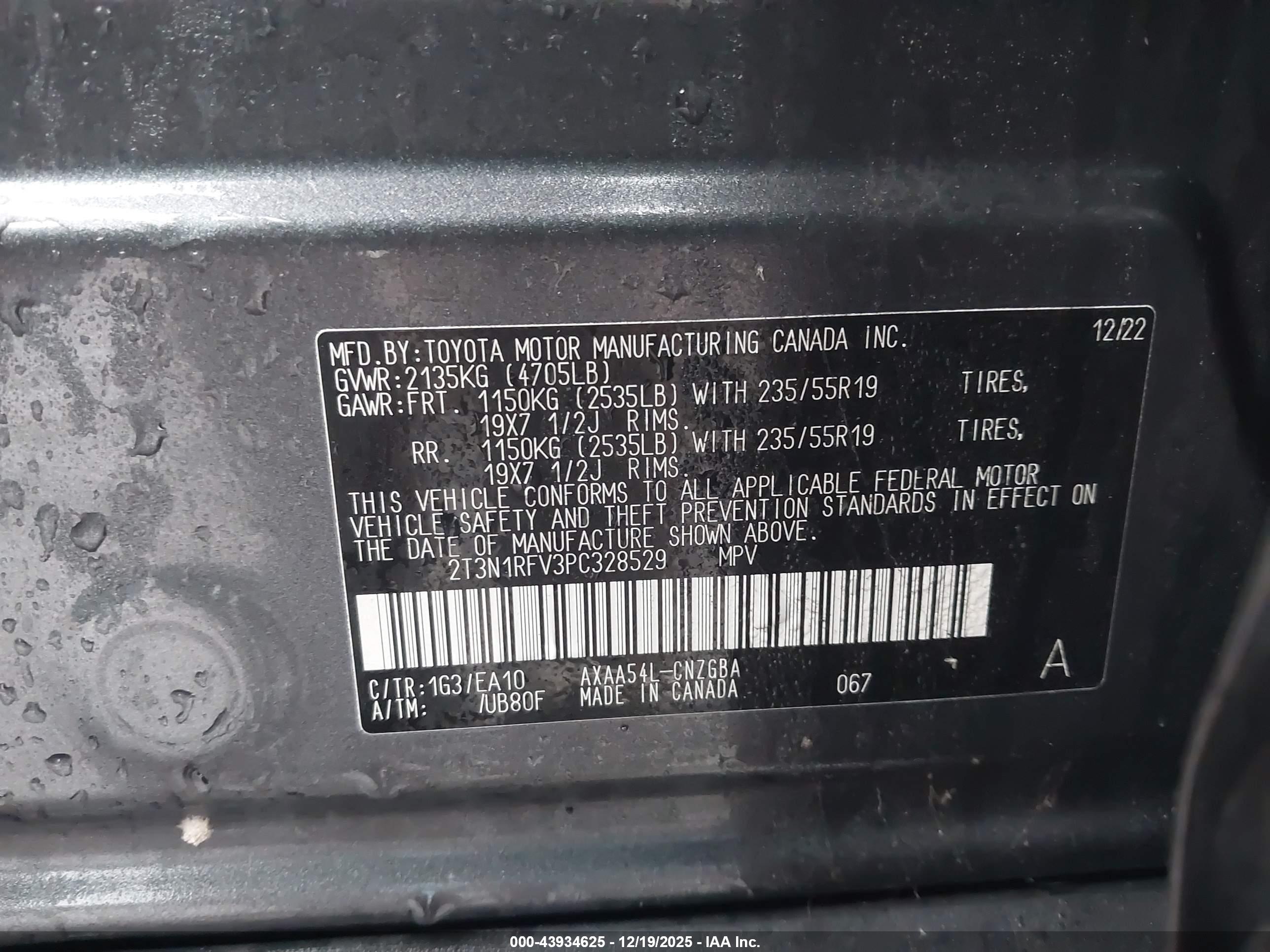 TOYOTA RAV4 image 9