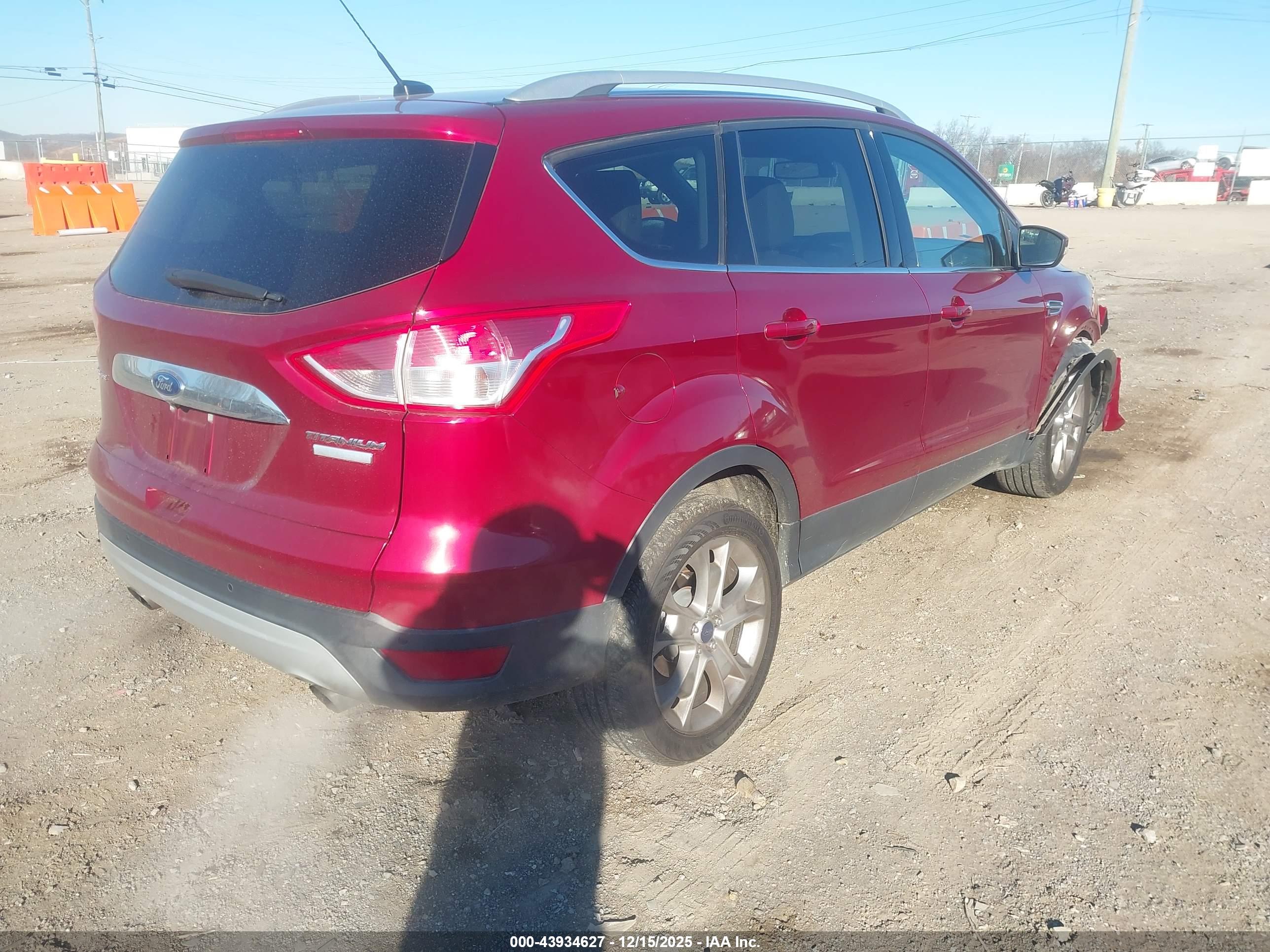 FORD ESCAPE image 4